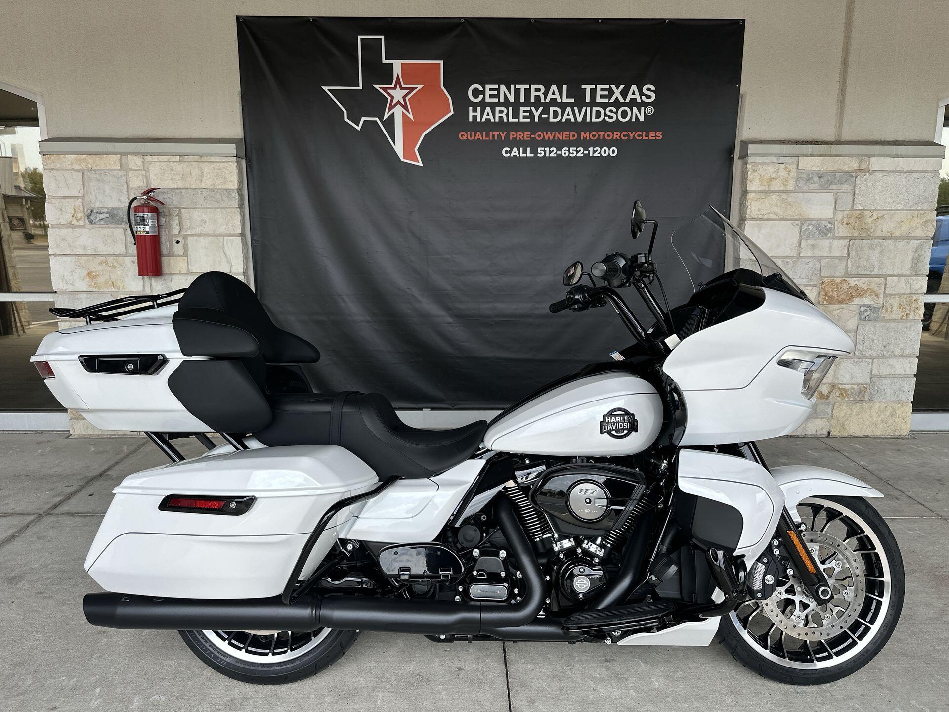 2026 Harley-Davidson® Road Glide Limited FLTRXL