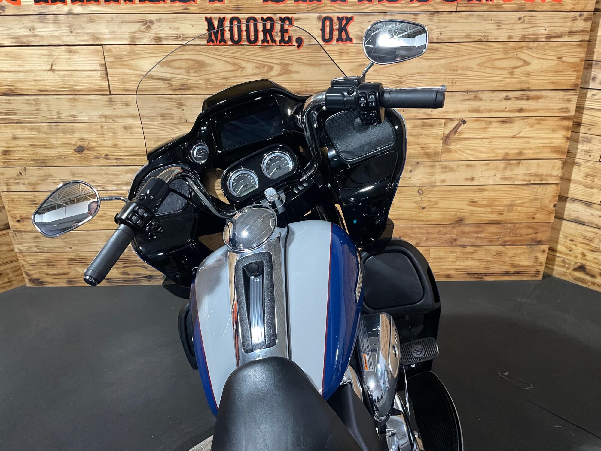 2023 Harley-Davidson® Road Glide® Limited FLTRK, photo 14