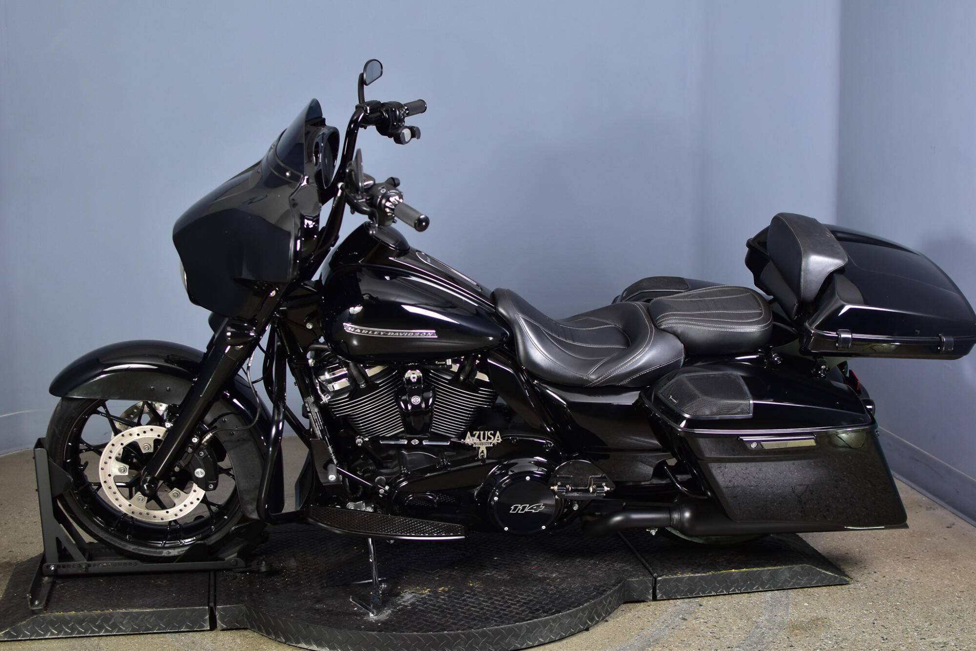 2020 Harley-Davidson® Street Glide® Special Vivid Black, photo 5