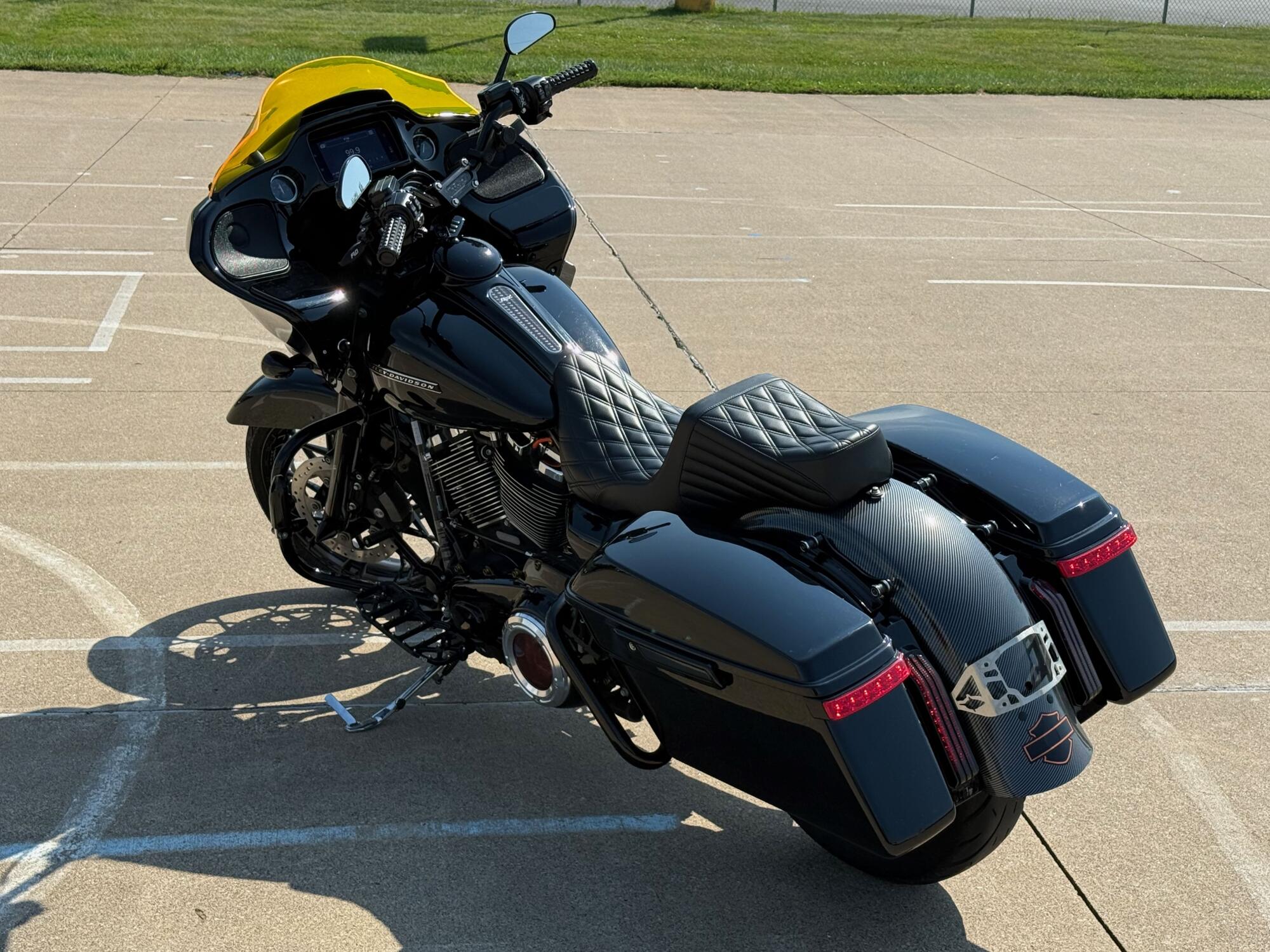 2020 Harley-Davidson® Road Glide® Special Vivid Black, photo 7