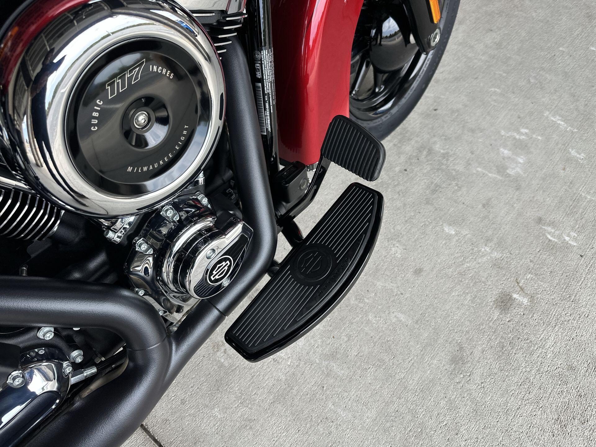 2026 Harley-Davidson® Heritage Classic® FLHC, photo 17