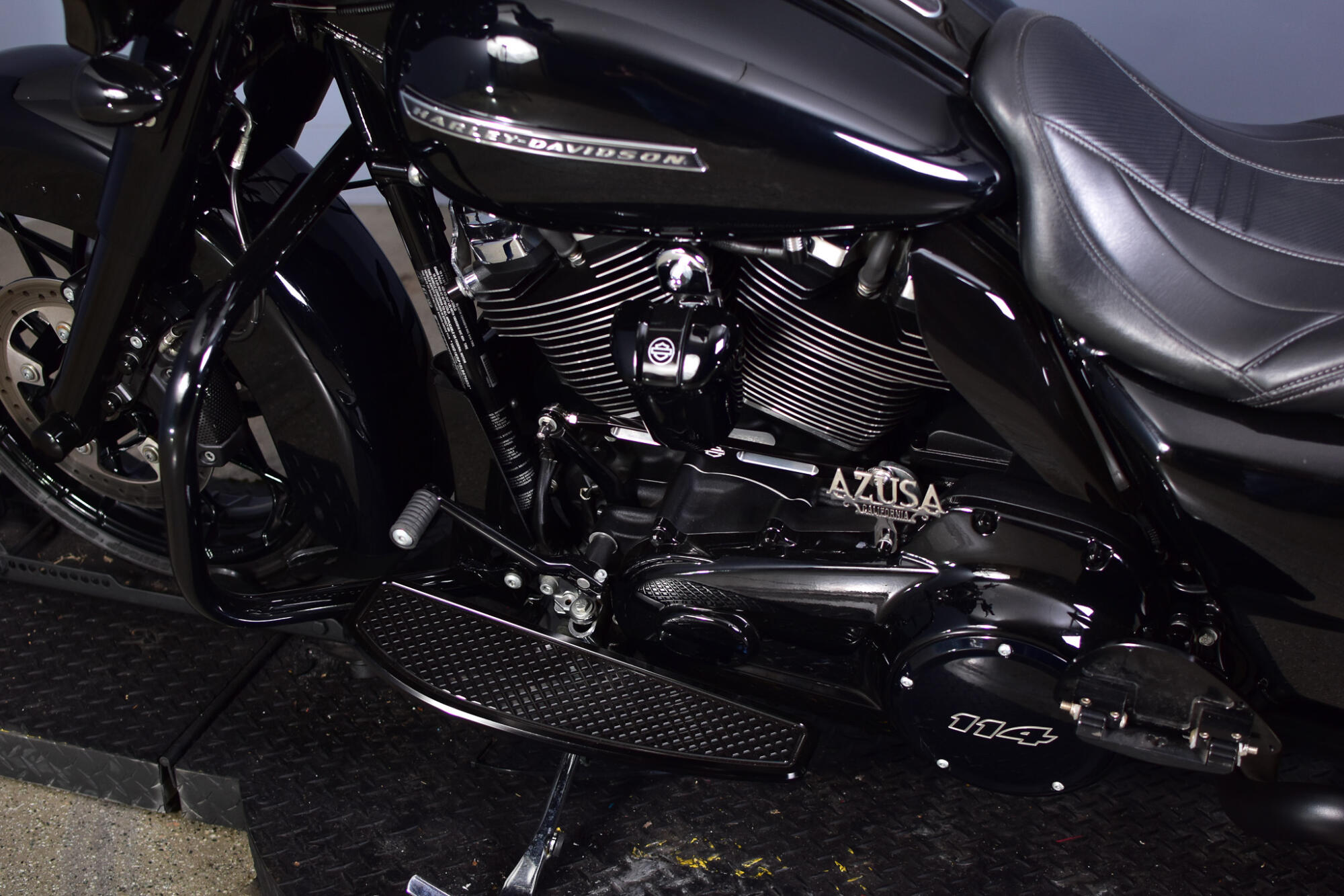 2020 Harley-Davidson® Street Glide® Special Vivid Black, photo 10