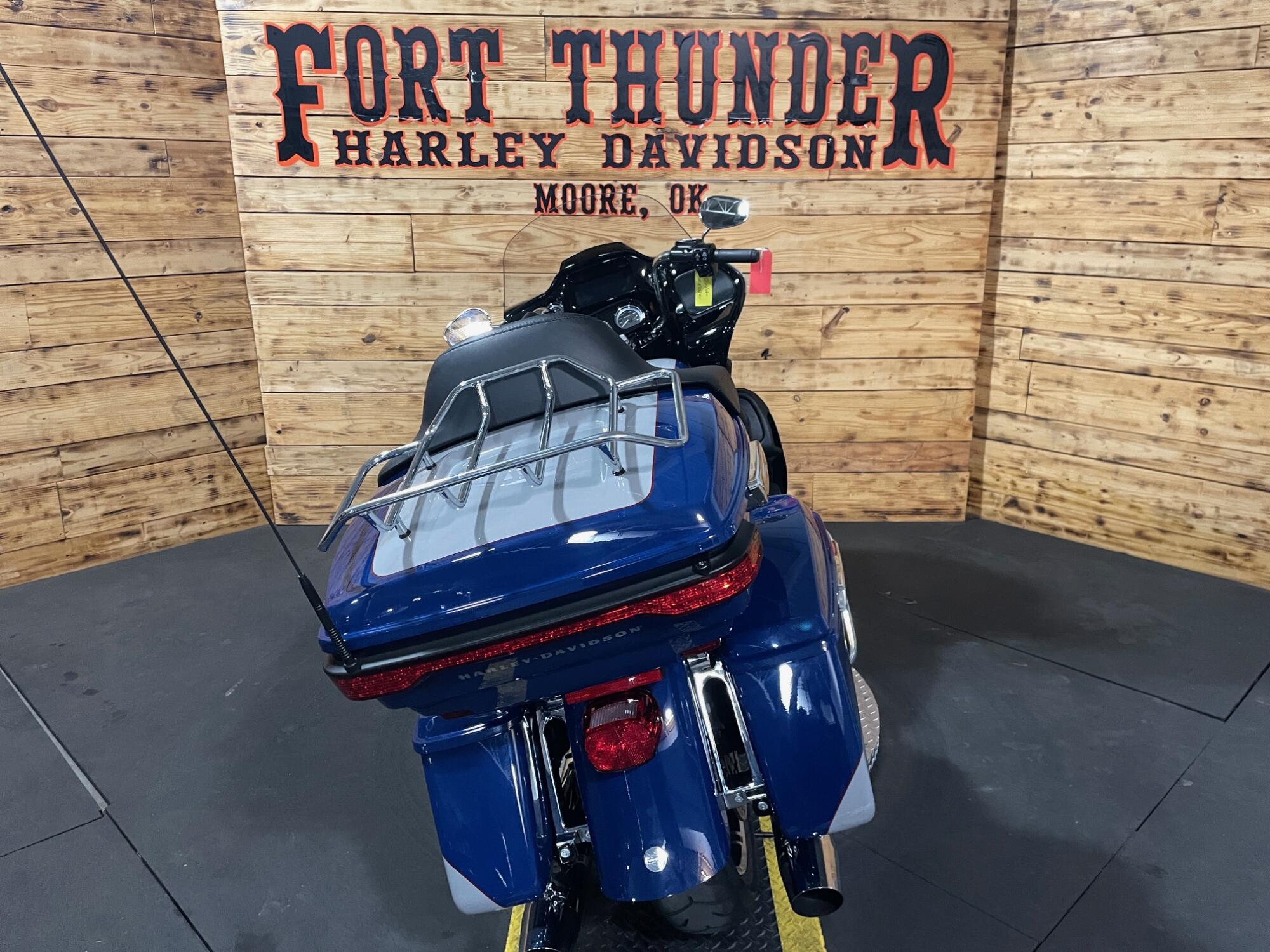 2023 Harley-Davidson® Road Glide® Limited FLTRK, photo 12