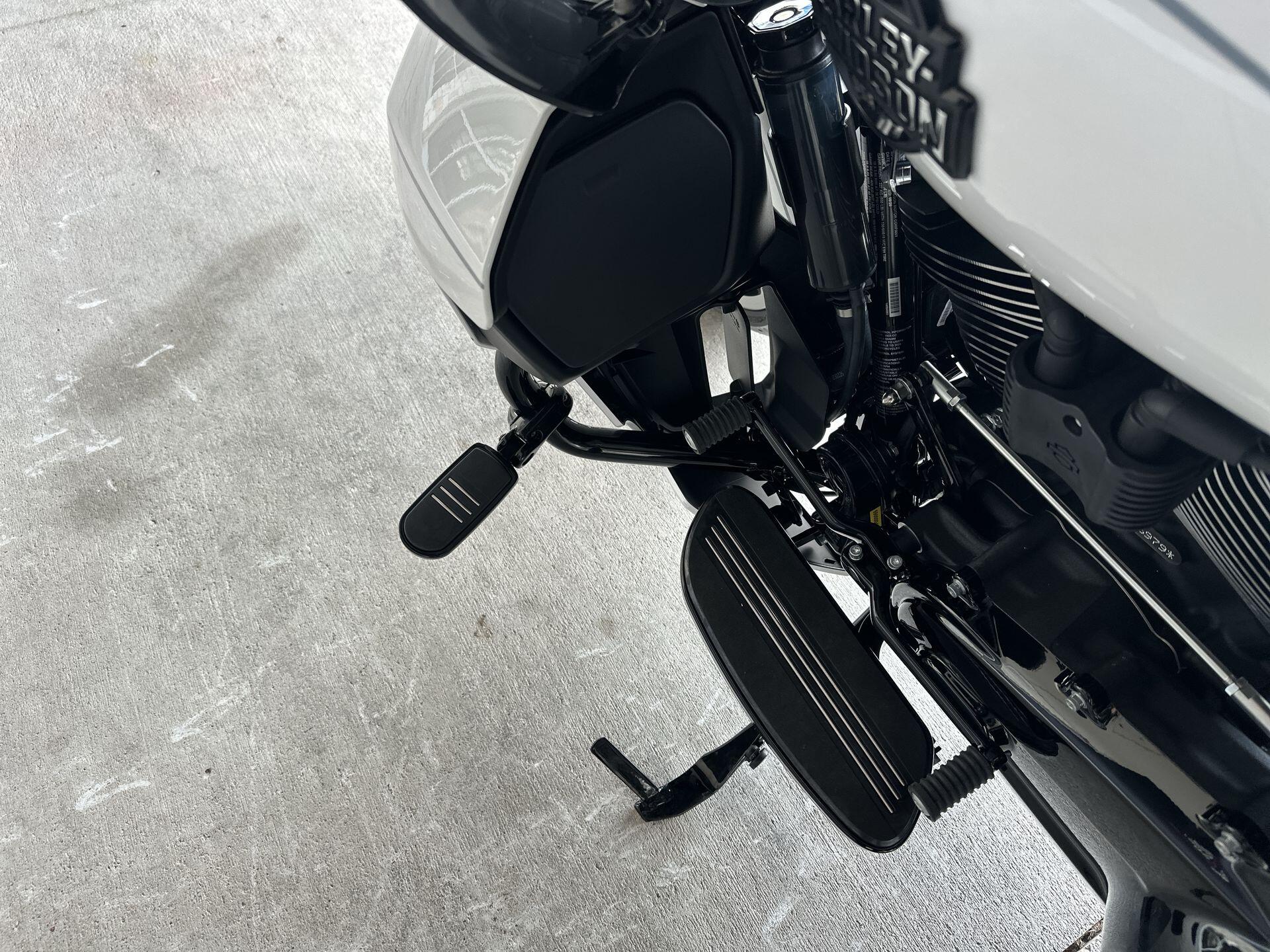 2026 Harley-Davidson® Road Glide Limited FLTRXL, photo 22