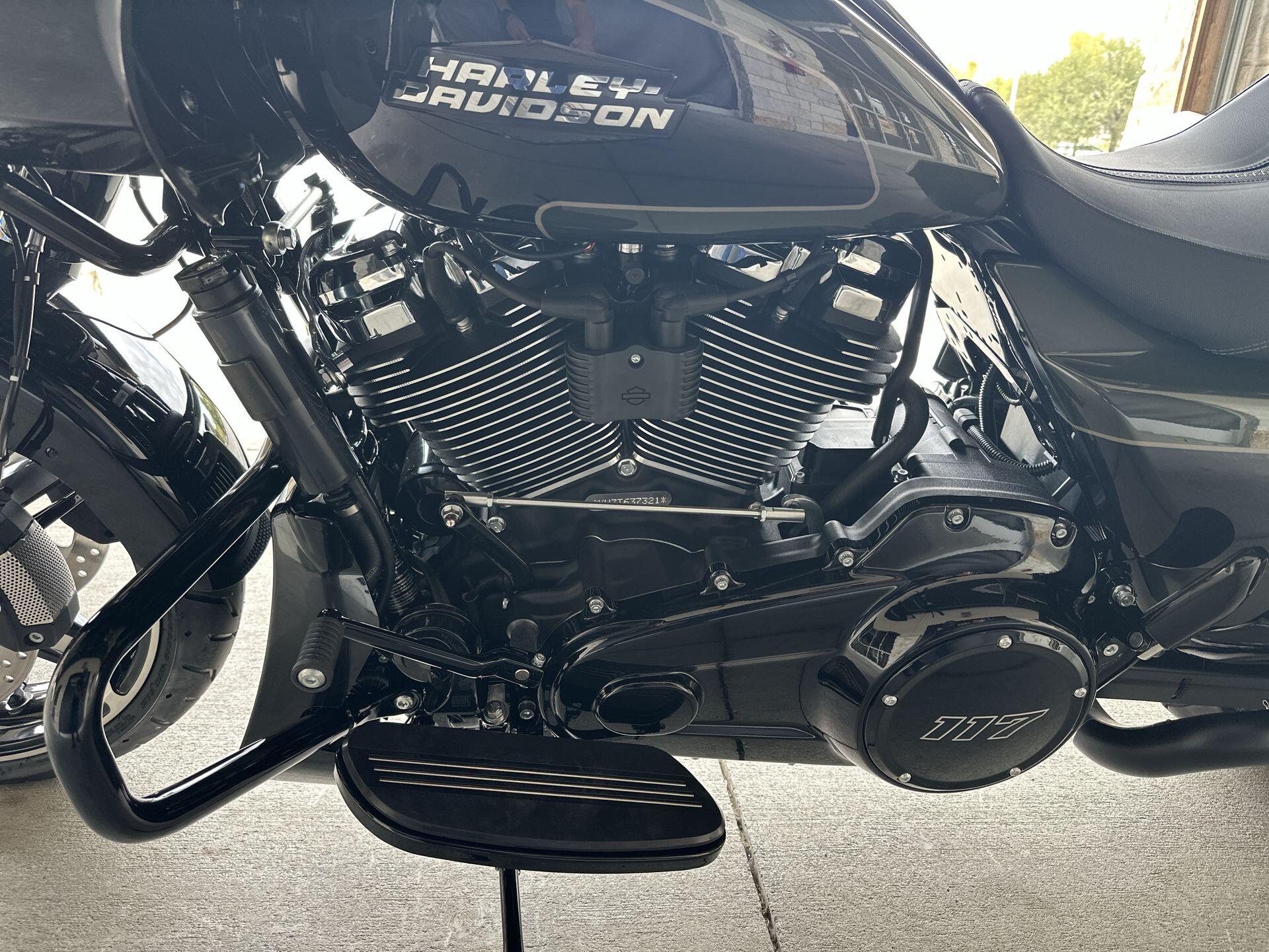 2026 Harley-Davidson® Road Glide® FLTRX, photo 13
