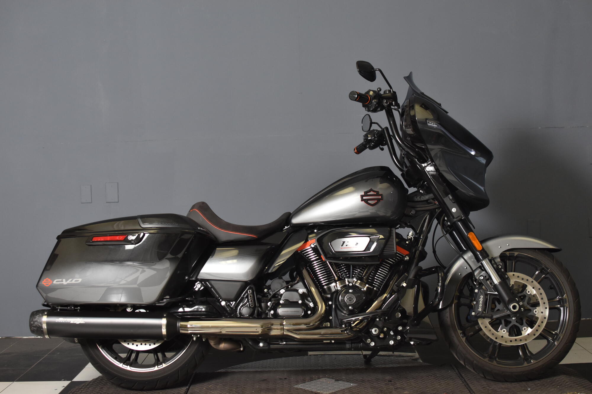 2025 Harley-Davidson® CVO™ Street Glide® FLHXSE