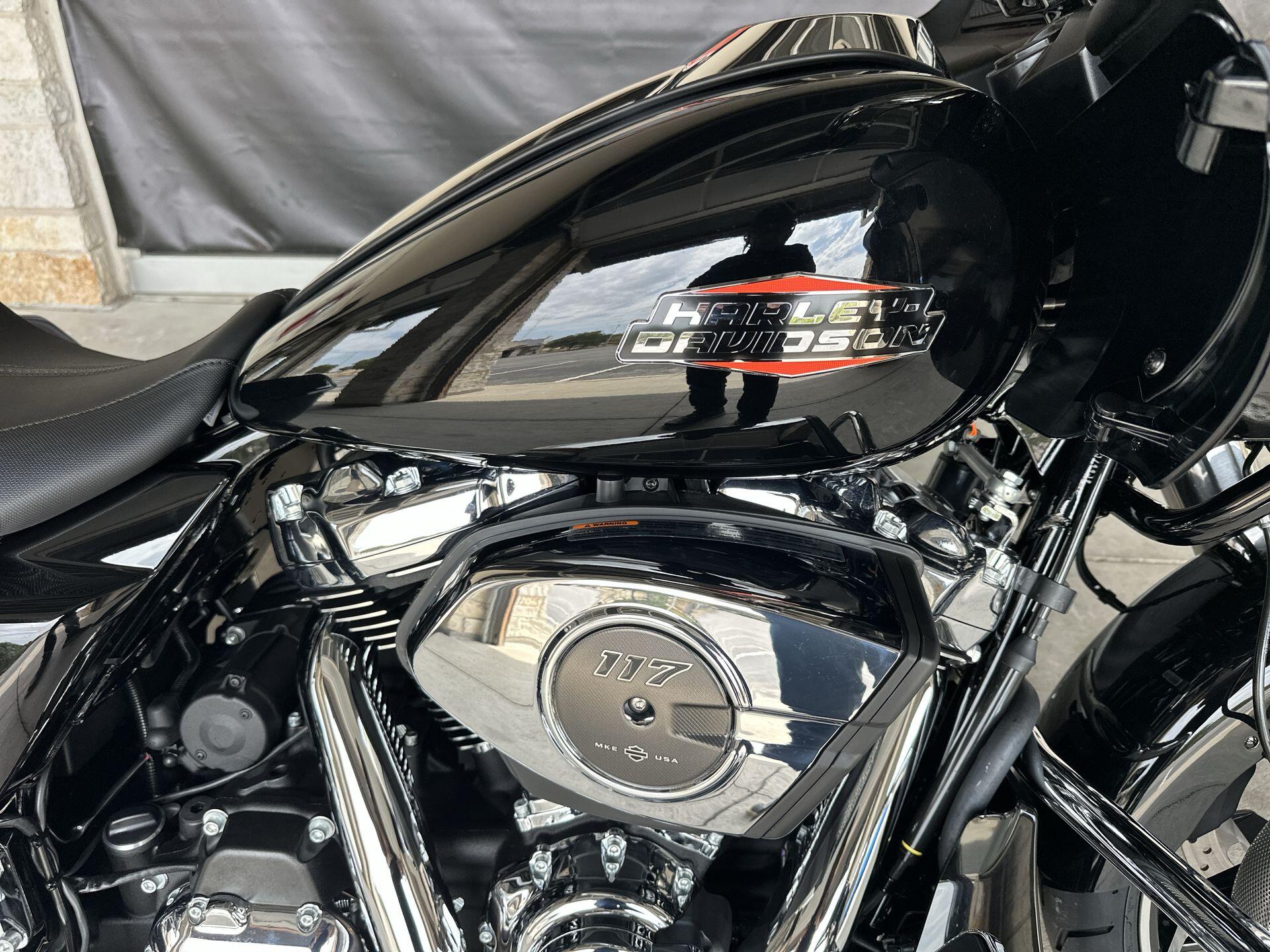 2026 Harley-Davidson® Road Glide® FLTRX, photo 14