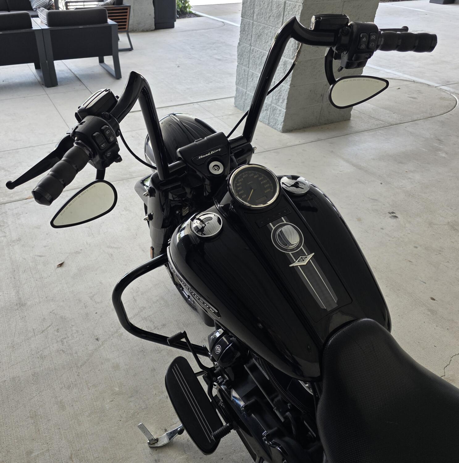 2019 Harley-Davidson® Road King® Special Vivid Black, photo 14