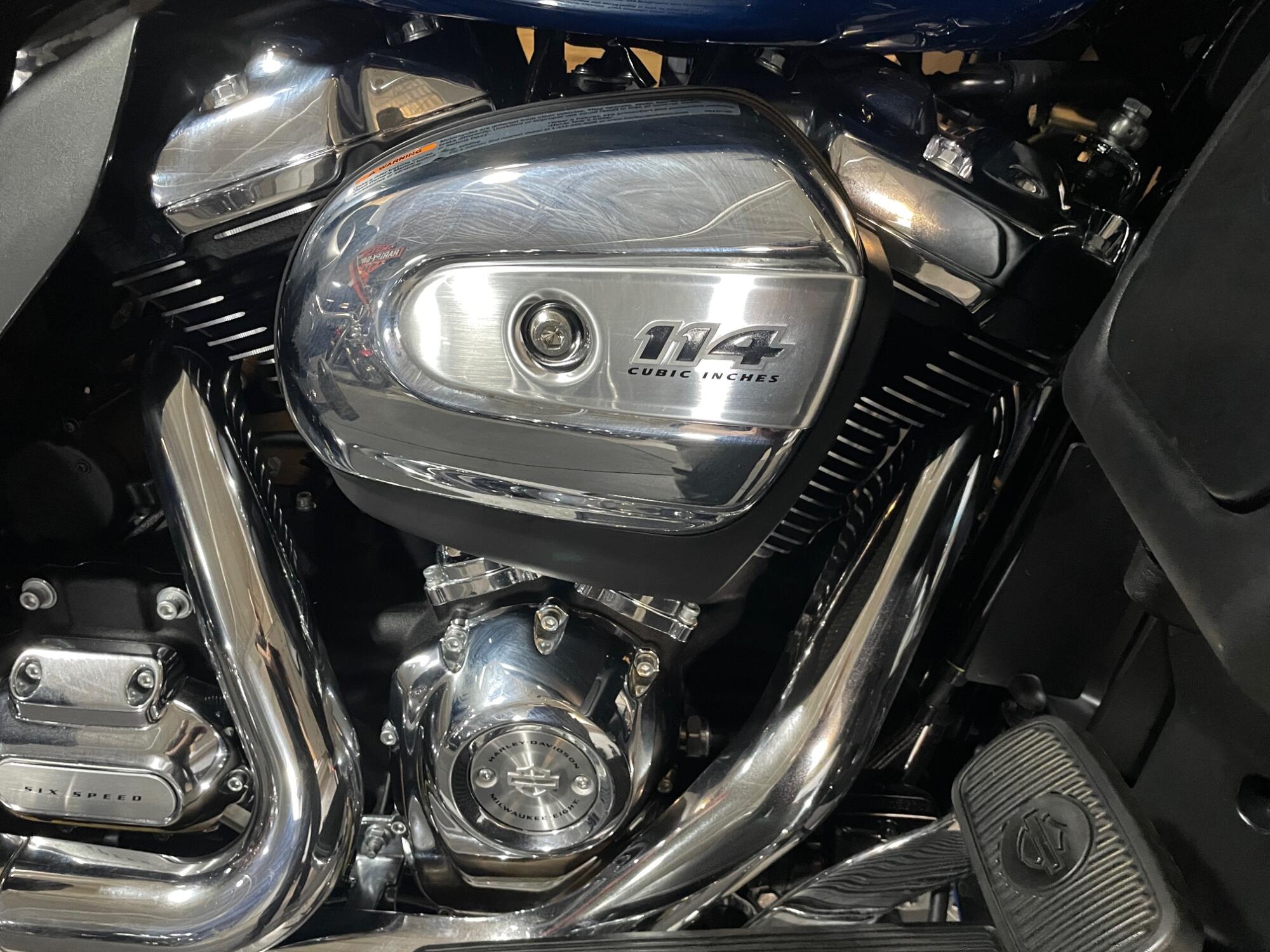 2023 Harley-Davidson® Road Glide® Limited FLTRK, photo 3