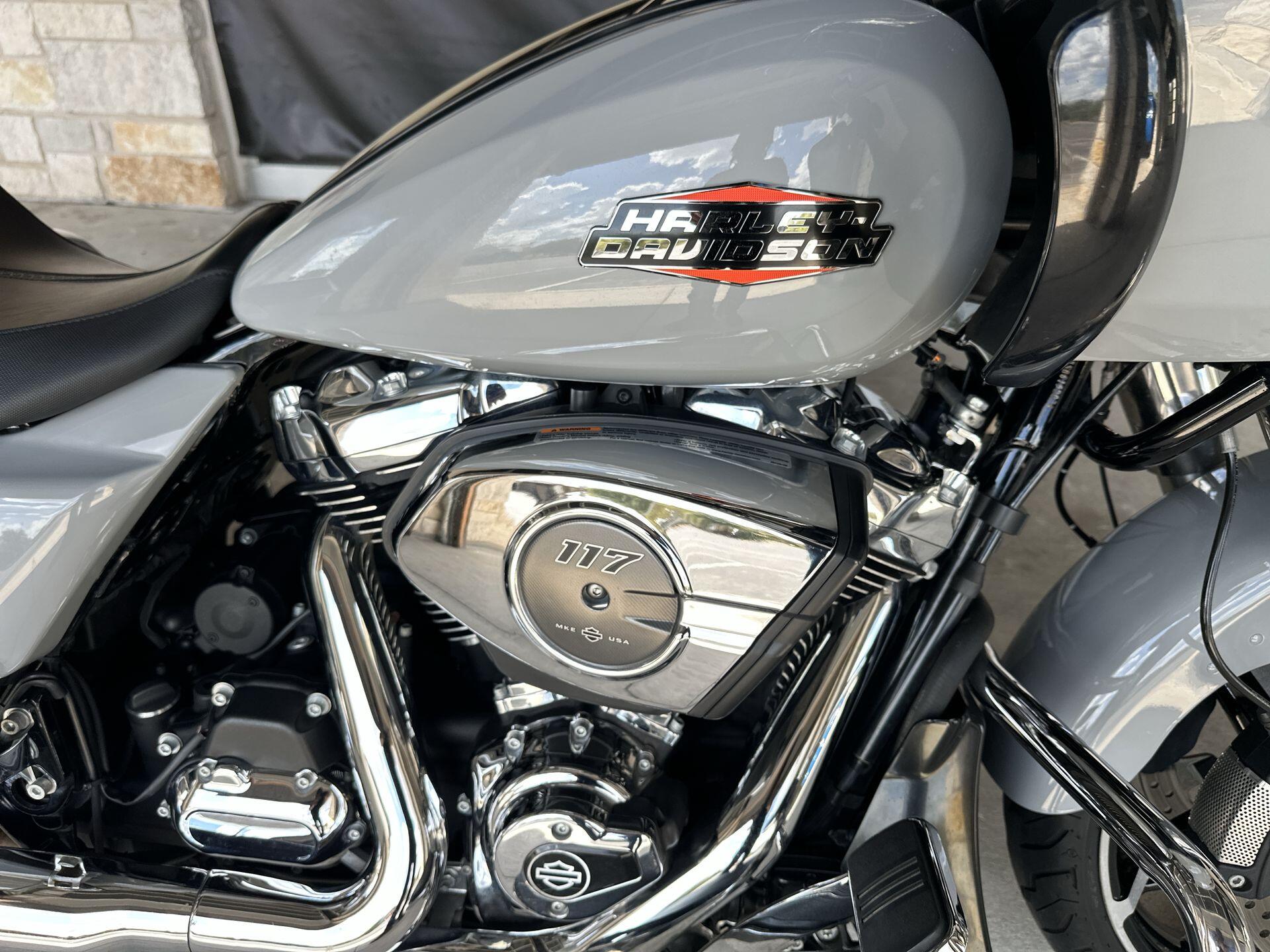 2025 Harley-Davidson® Road Glide™ FLTRX, photo 14