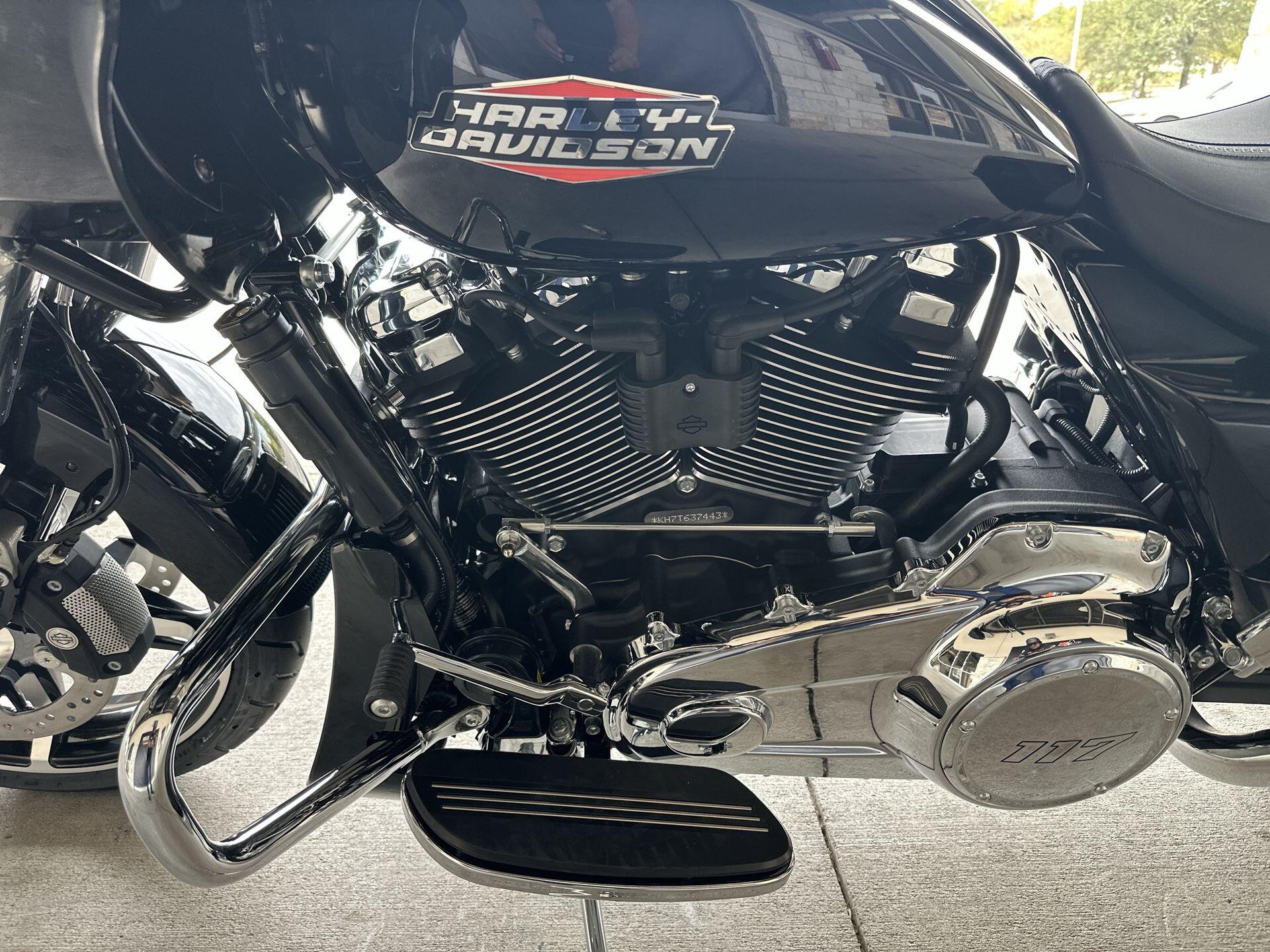 2026 Harley-Davidson® Road Glide® FLTRX, photo 13