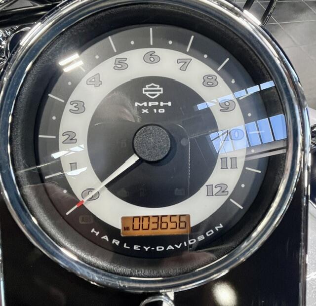 2015 Harley-Davidson® Softail® Deluxe, photo 5