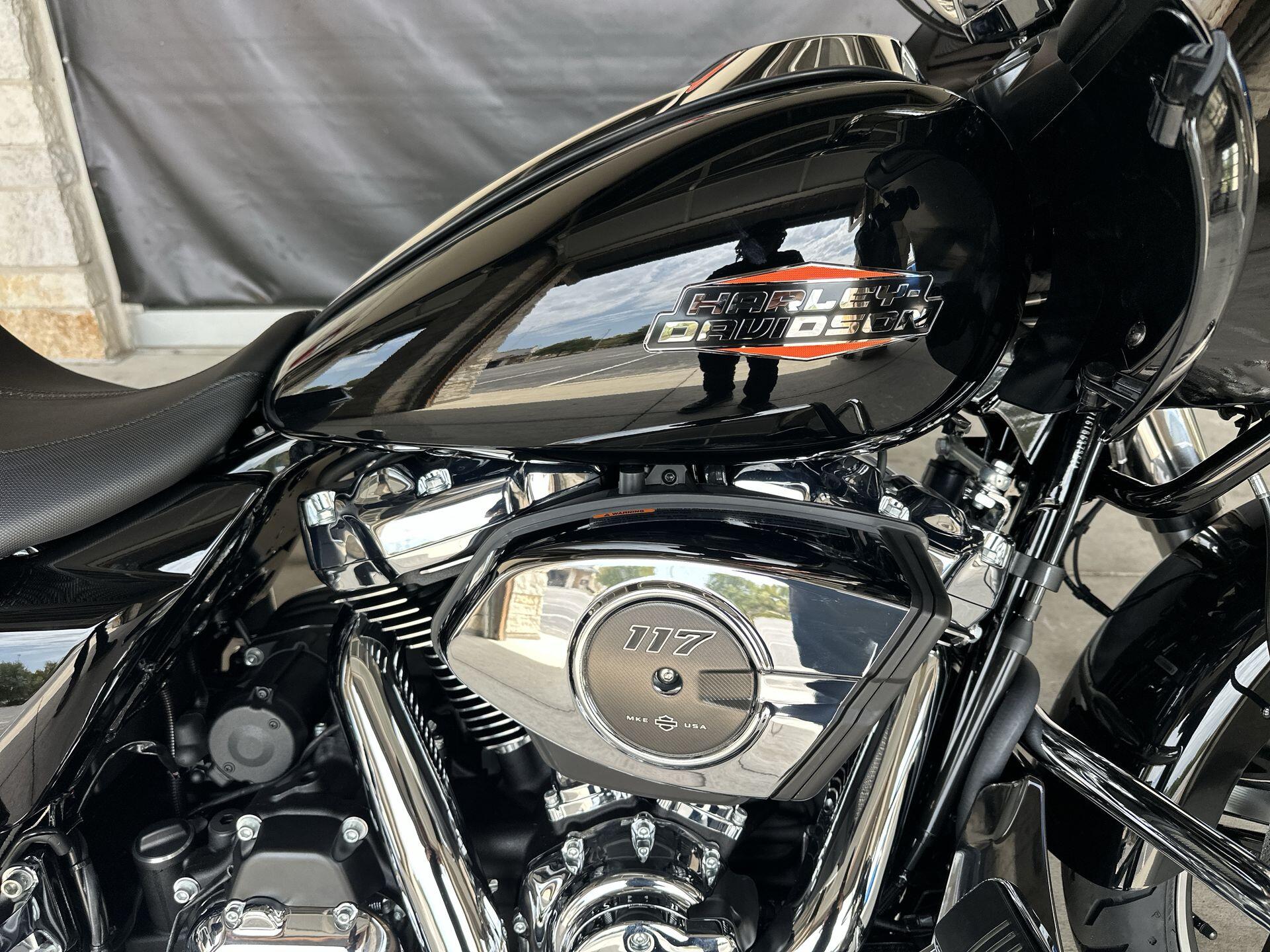 2026 Harley-Davidson® Road Glide® FLTRX, photo 14