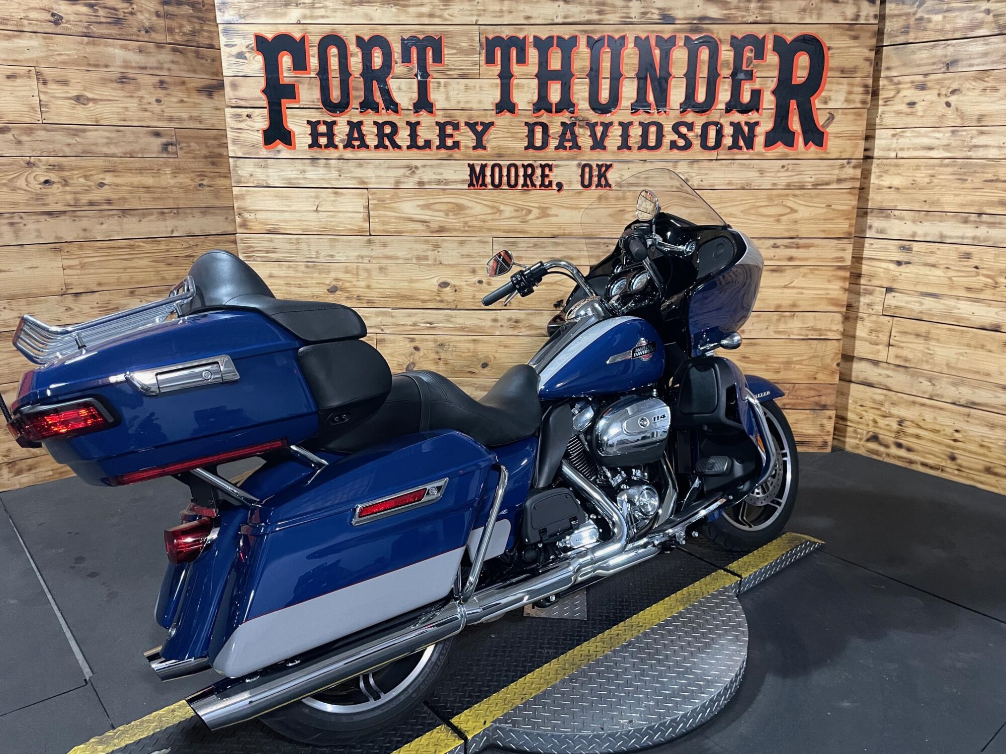 2023 Harley-Davidson® Road Glide® Limited FLTRK, photo 15