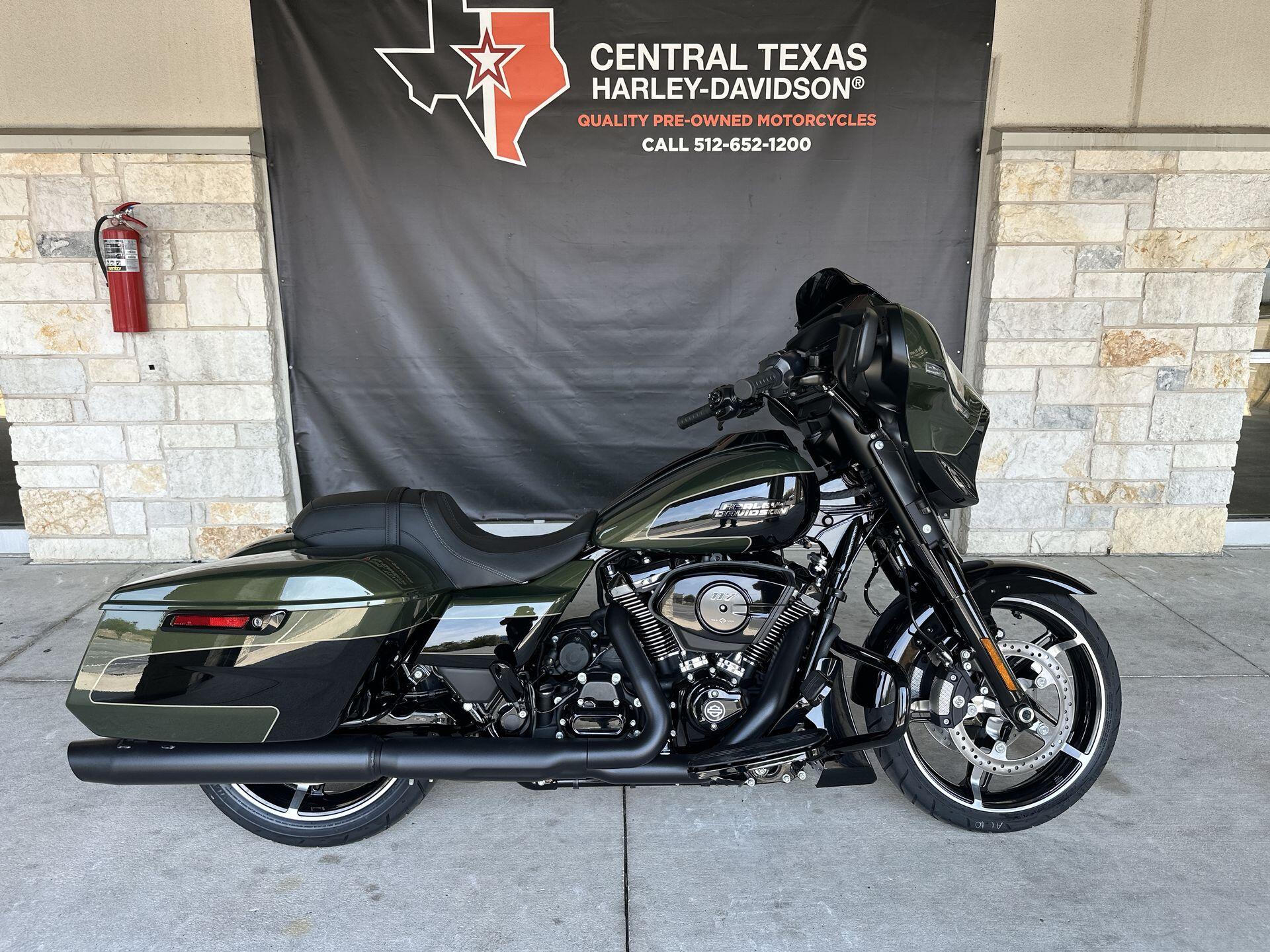 2026 Harley-Davidson® Street Glide® FLHX