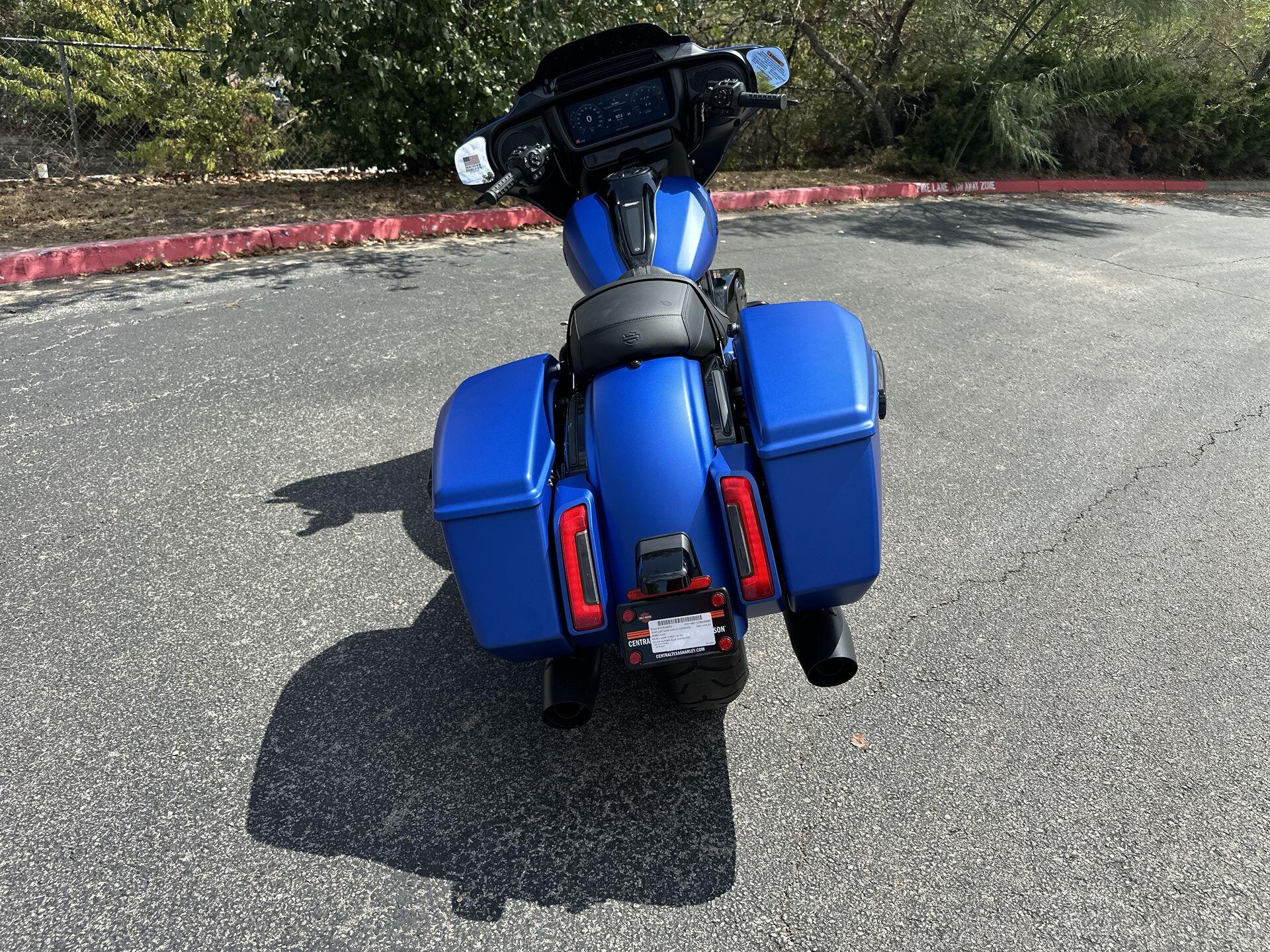 2026 Harley-Davidson® Street Glide® FLHX, photo 9