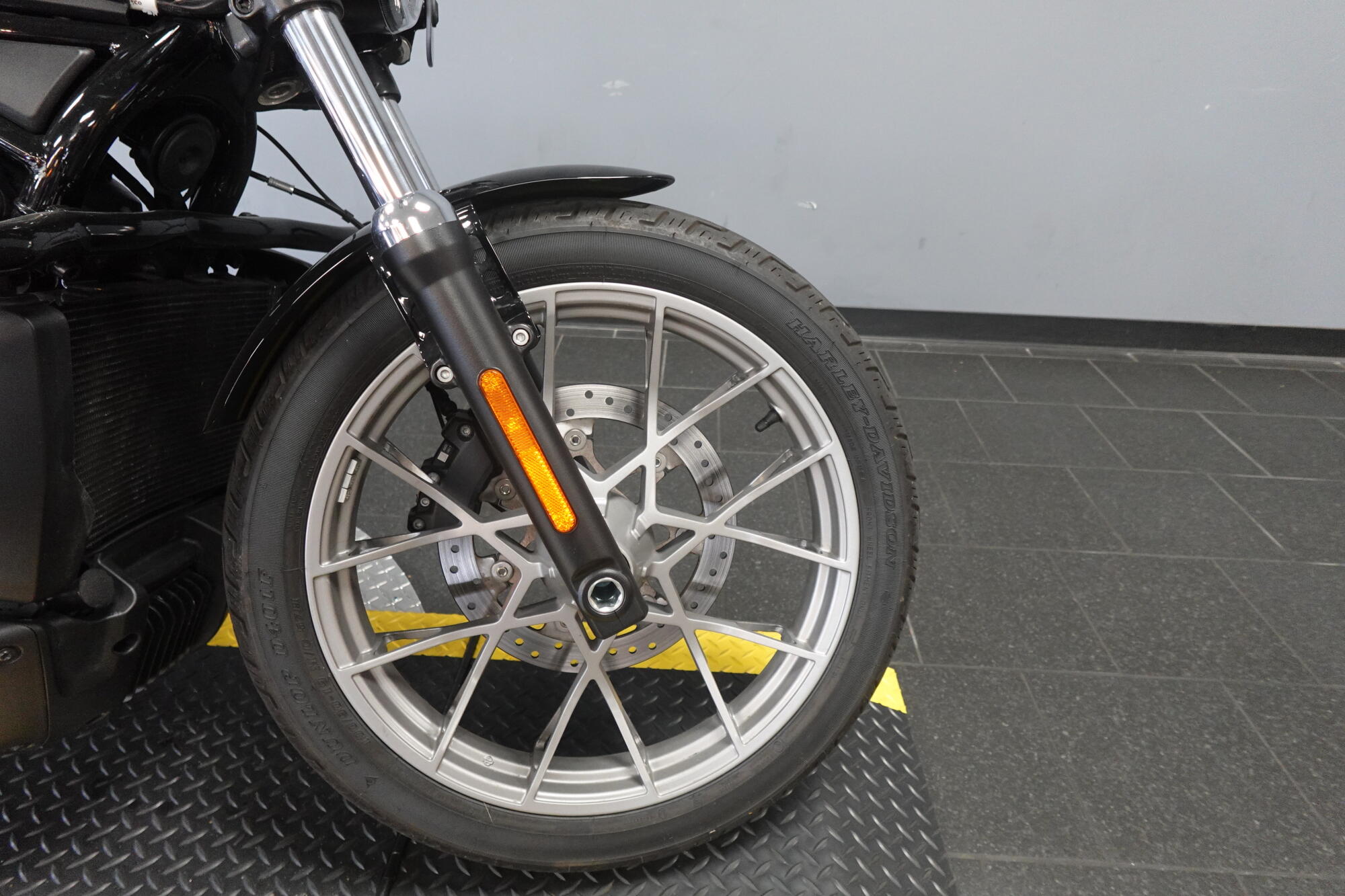 2025 Harley-Davidson® Nightster® RH975, photo 11
