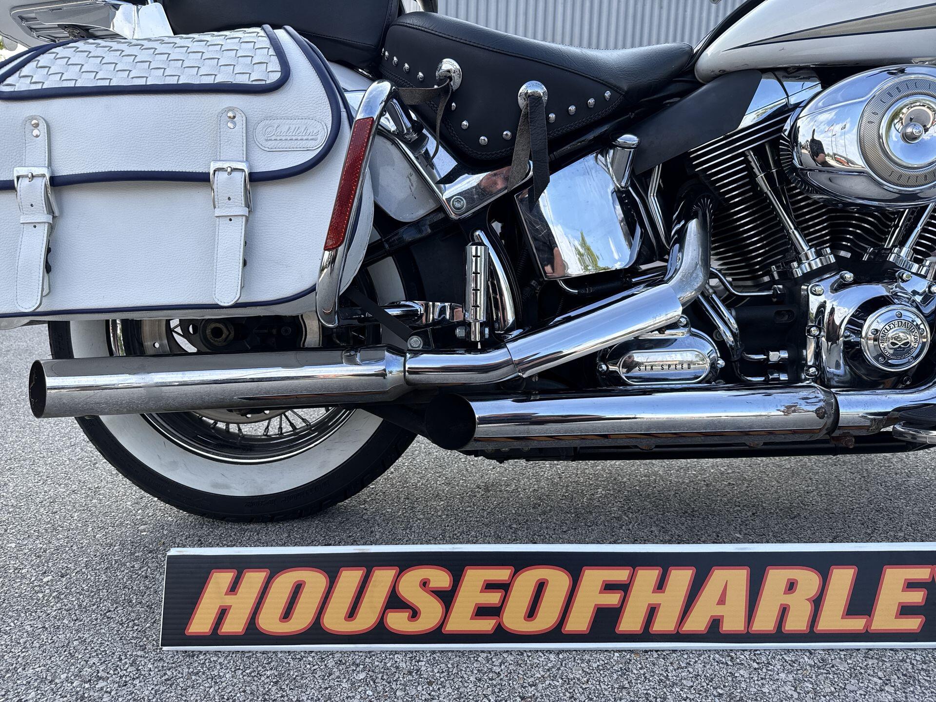 2009 Harley-Davidson® Heritage Softail® Classic Two-Tone White Gold Pearl/Pewter Pearl, photo 22