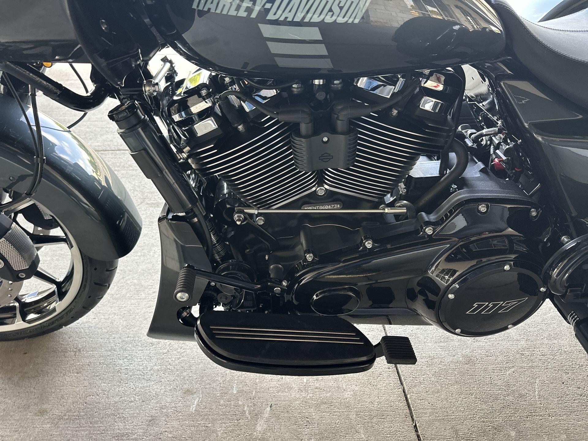 2026 Harley-Davidson® Road Glide 3 FLTRT, photo 13