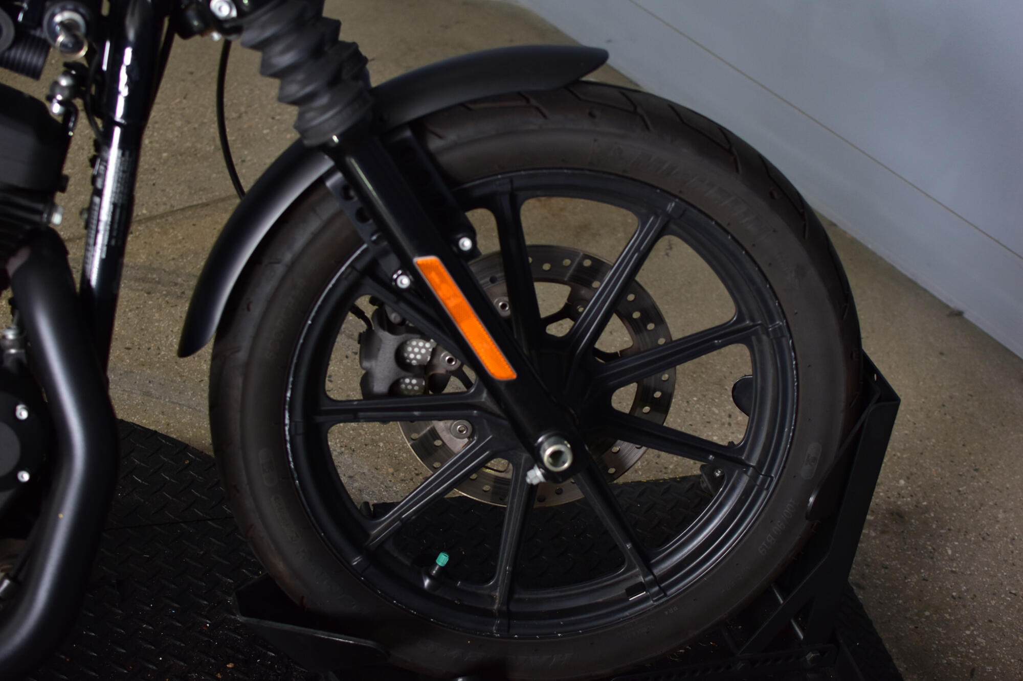 2019 Harley-Davidson® Iron 1200™ BLACK DENIM, photo 11