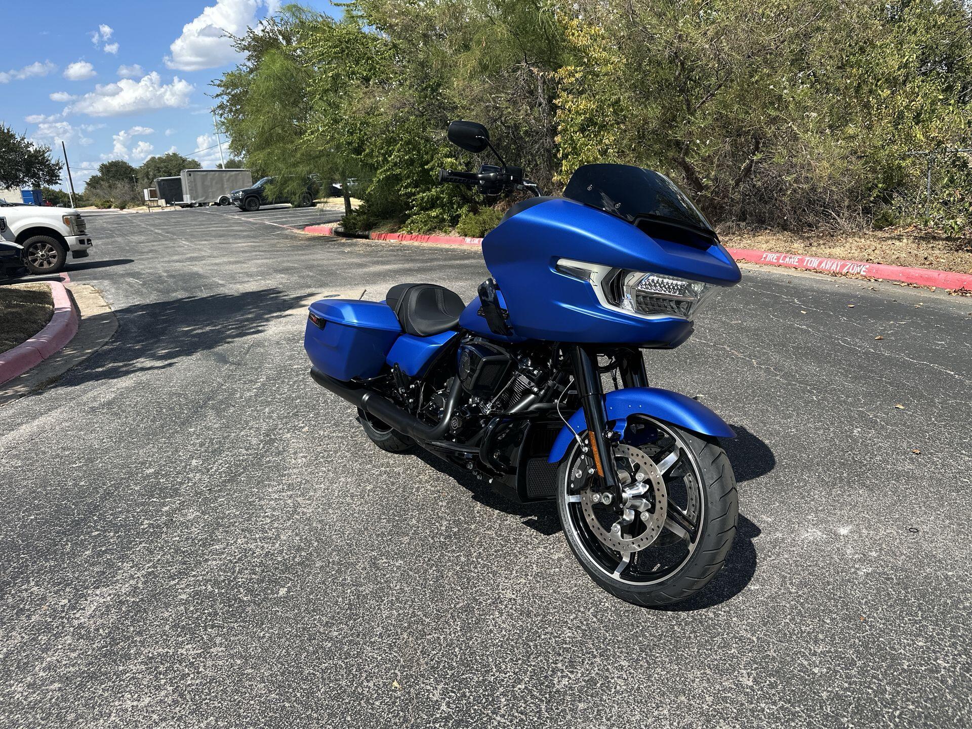 2026 Harley-Davidson® Road Glide® FLTRX, photo 4