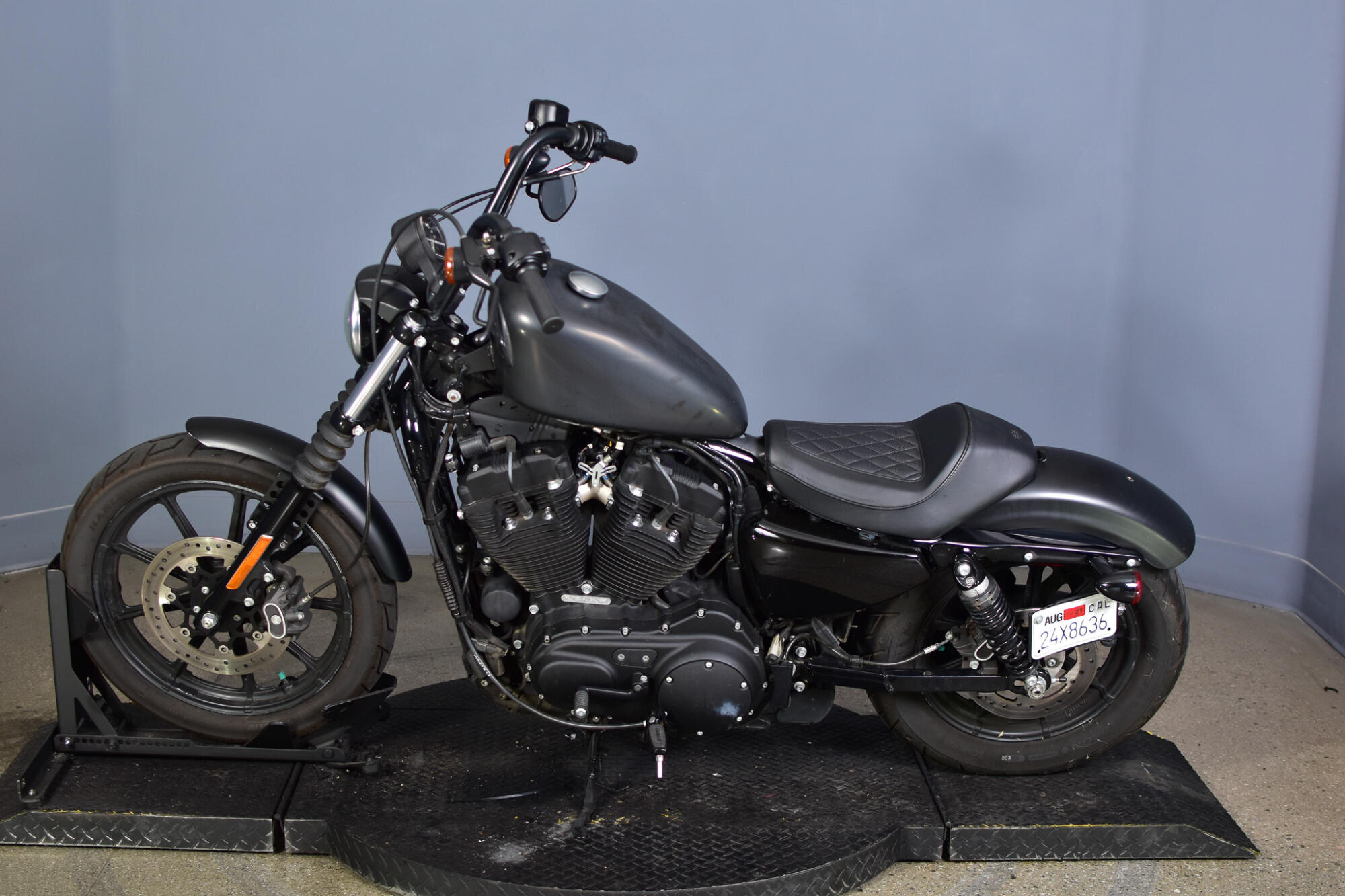 2019 Harley-Davidson® Iron 1200™ BLACK DENIM, photo 5