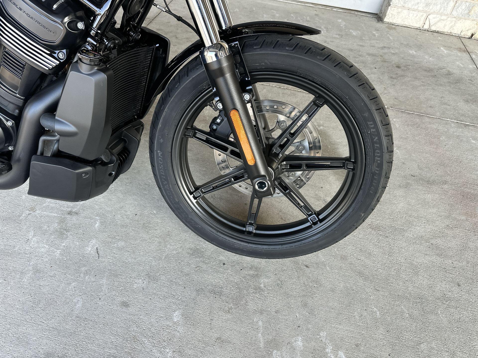 2026 Harley-Davidson® Nightster® RH975, photo 12