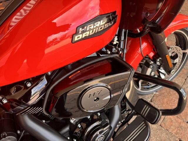 2026 Harley-Davidson® Road Glide® FLTRX, photo 7