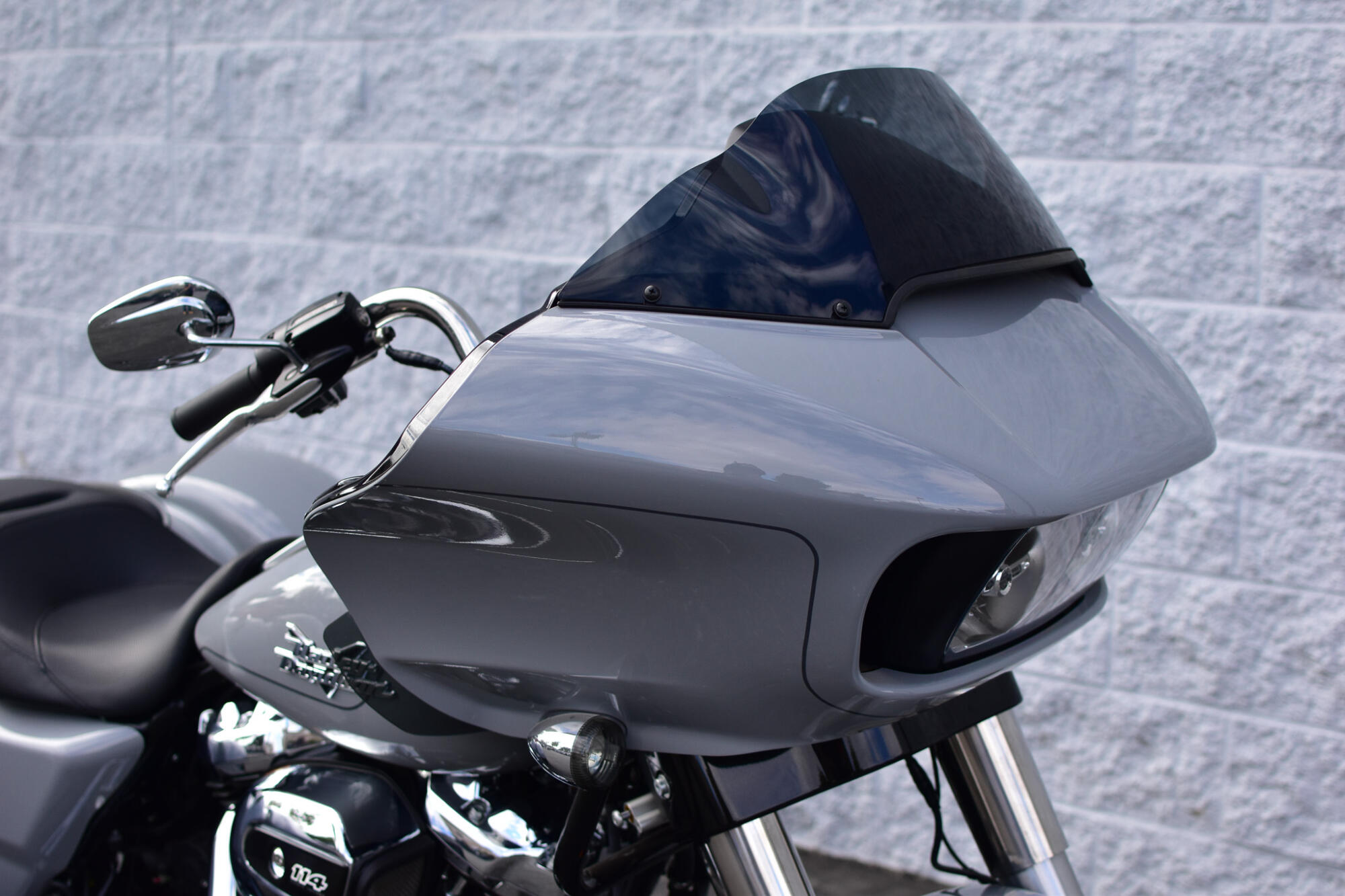 2024 Harley-Davidson® Road Glide® 3 Atlas Silver Metallic – Black Finish, photo 6