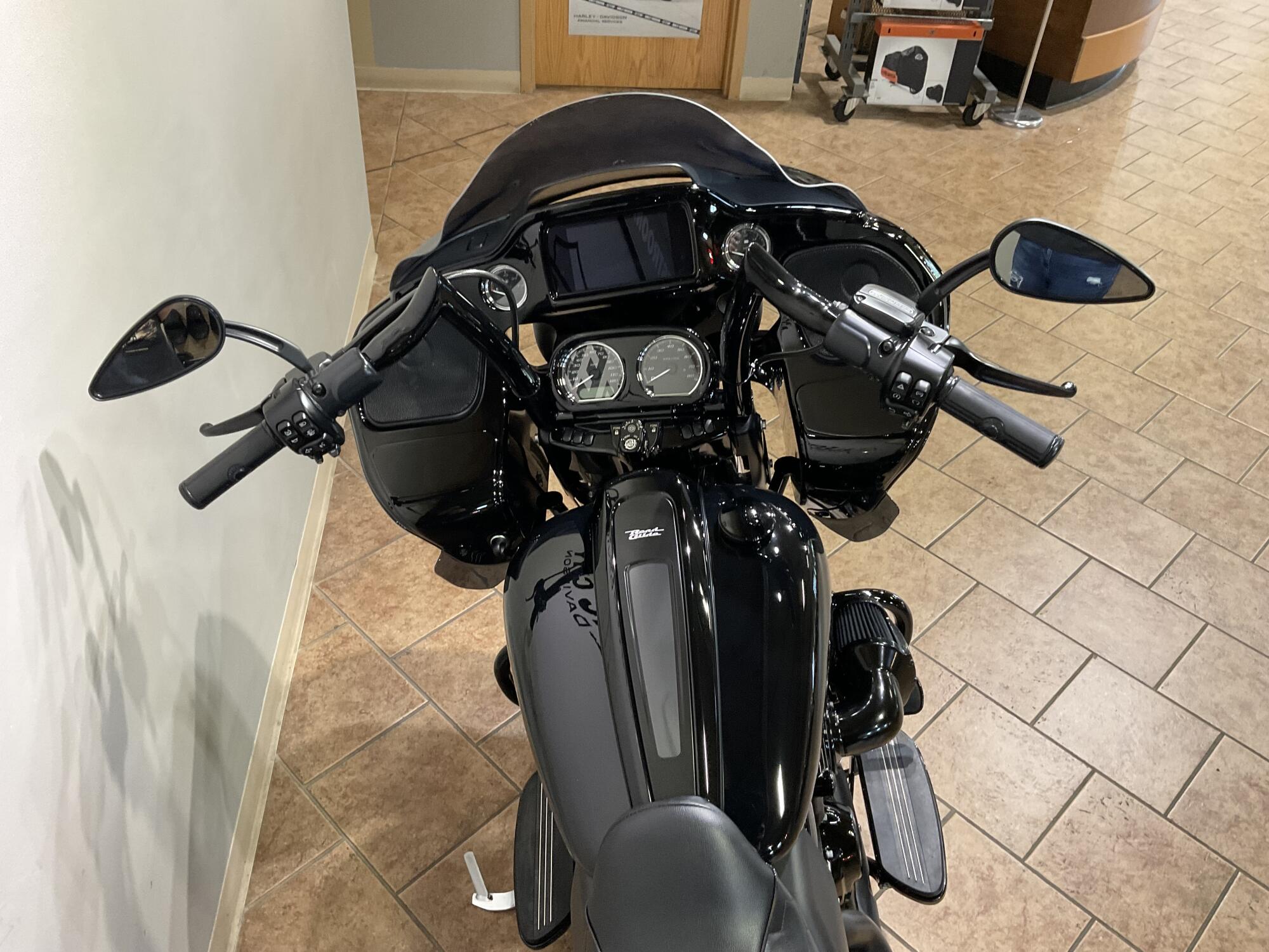 2022 Harley-Davidson® Road Glide® ST Vivid Black FLTRXST, photo 6