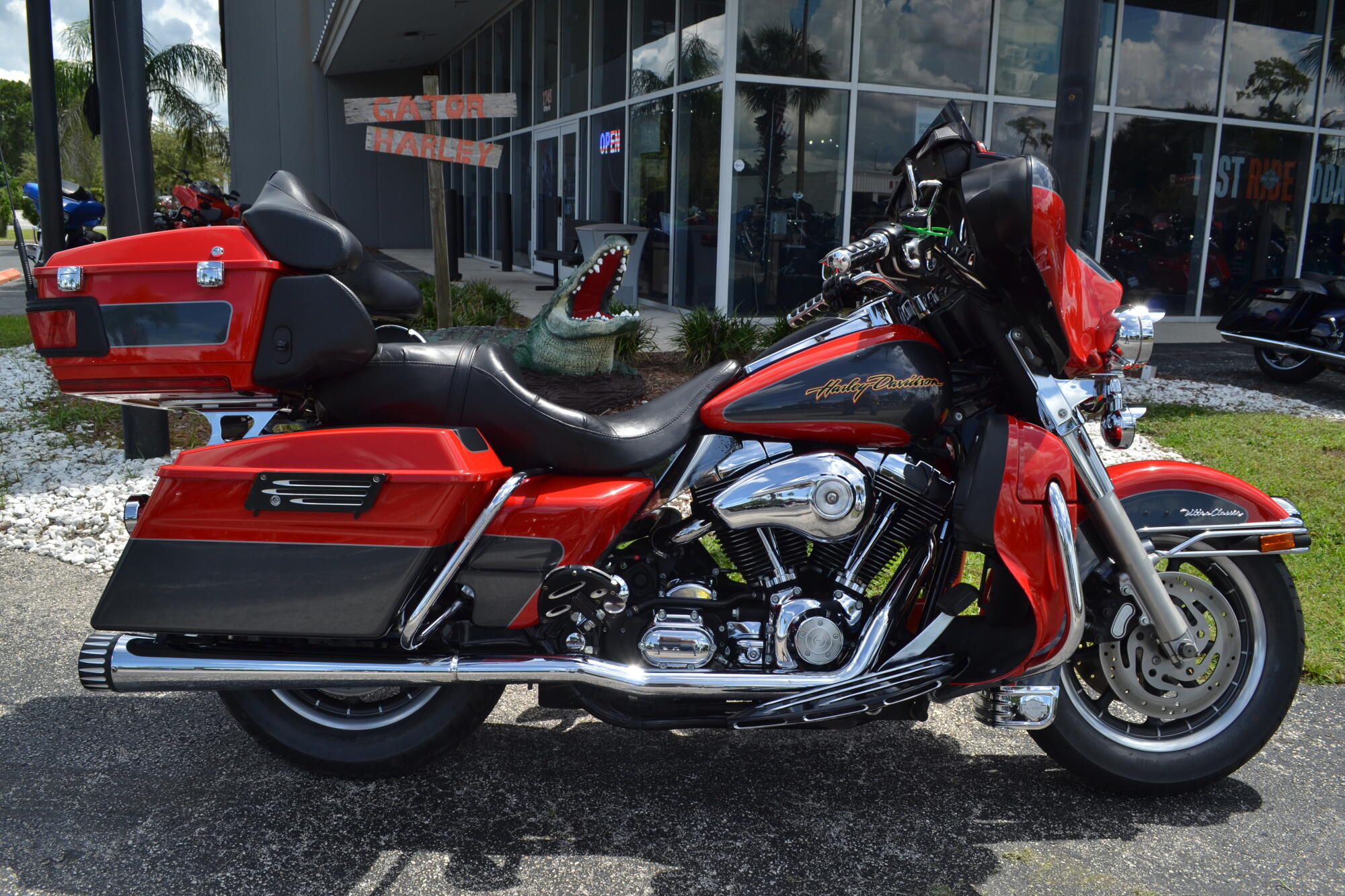 2006 Harley-Davidson® Electra Glide® Ultra Classic® - FLHTCU