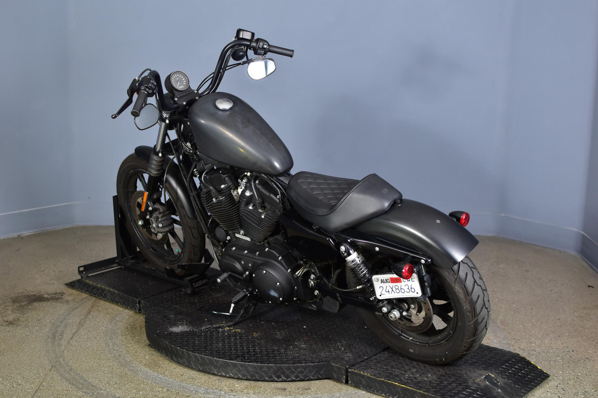 2019 Harley-Davidson® Iron 1200™ BLACK DENIM, photo 6