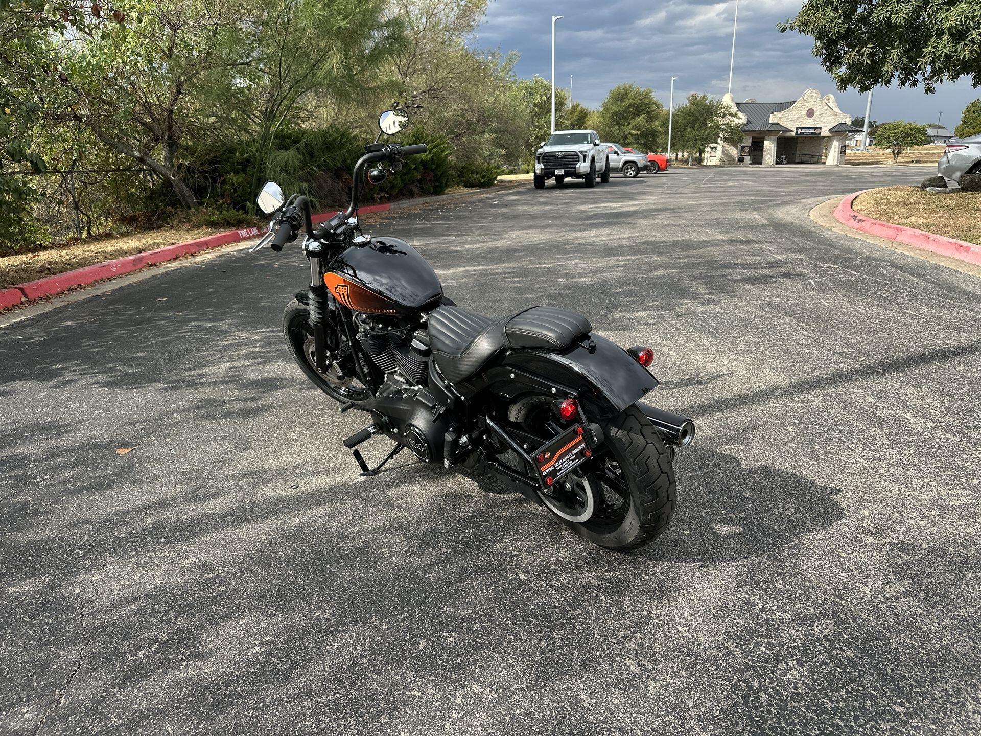 2023 Harley-Davidson® Street Bob® 114 FXBBS, photo 8