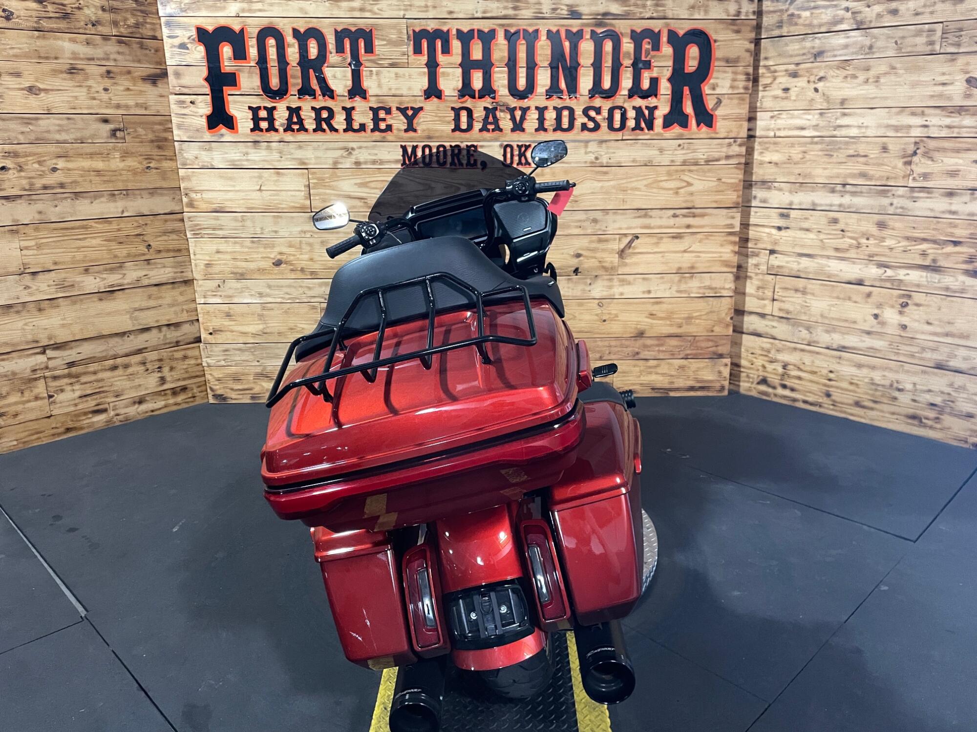 2025 Harley-Davidson® Road Glide® FLTRX, photo 12