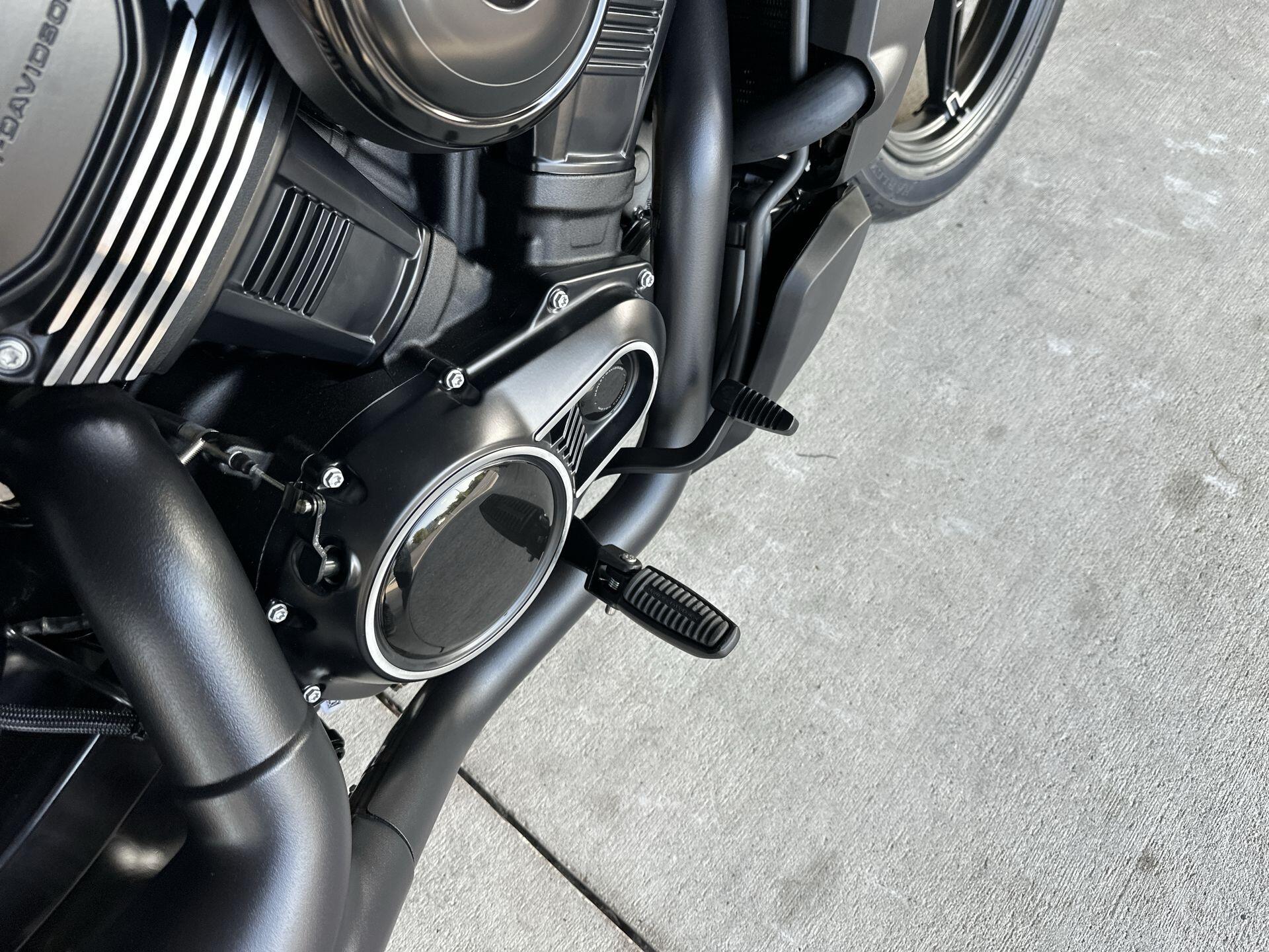 2026 Harley-Davidson® Nightster® RH975, photo 17