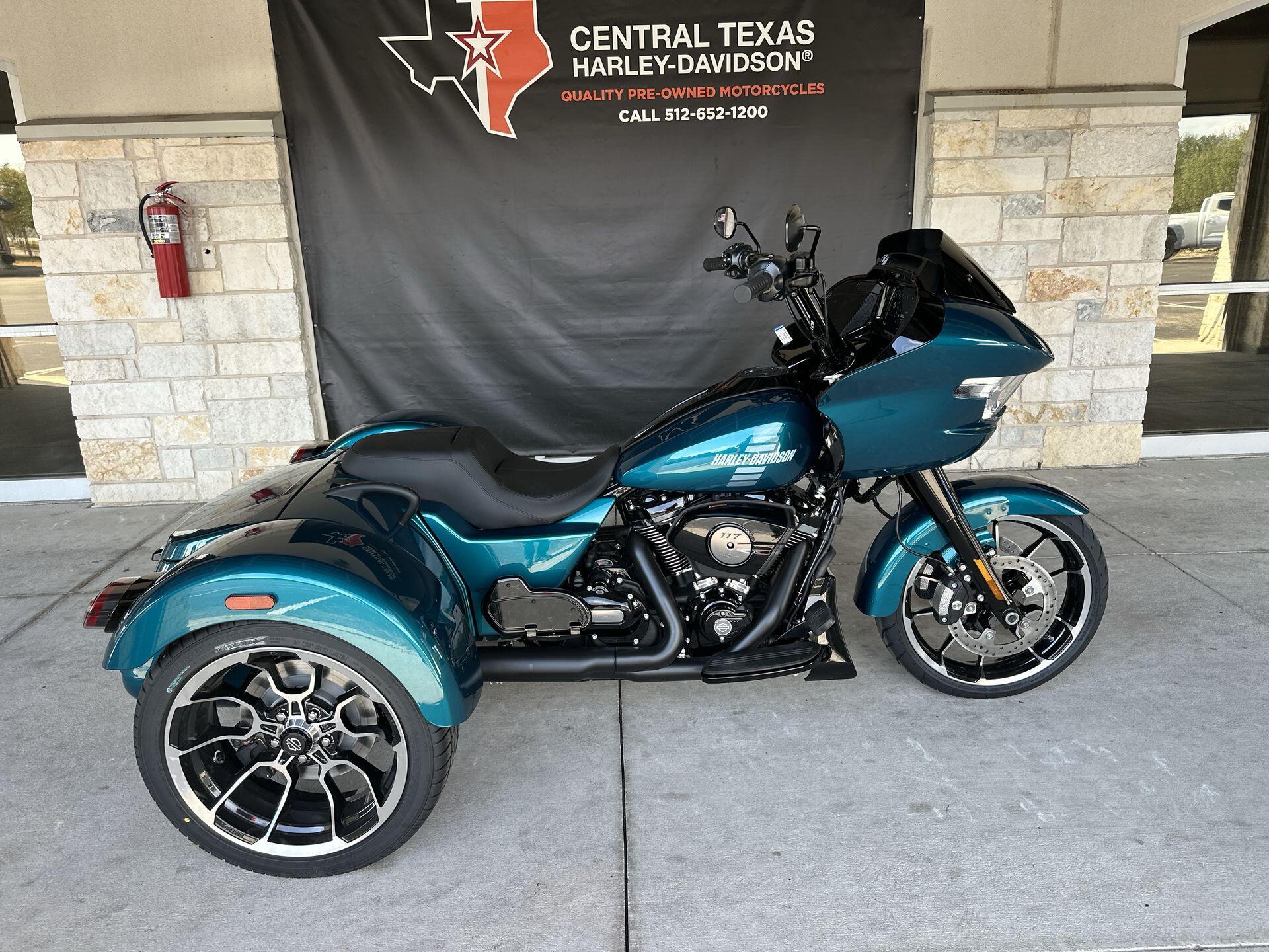 2026 Harley-Davidson® Road Glide 3 FLTRT, photo 3