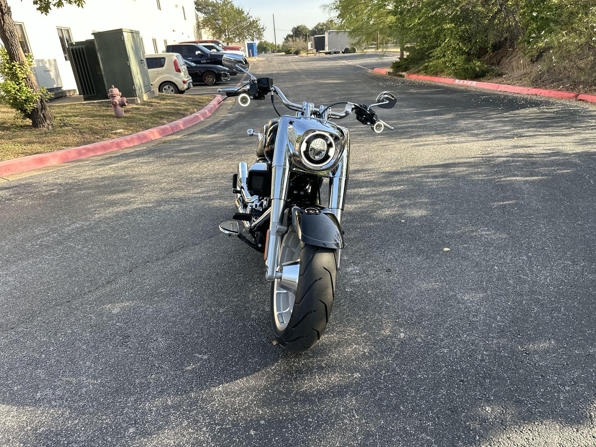 2026 Harley-Davidson® Fat Boy® FLFB, photo 5