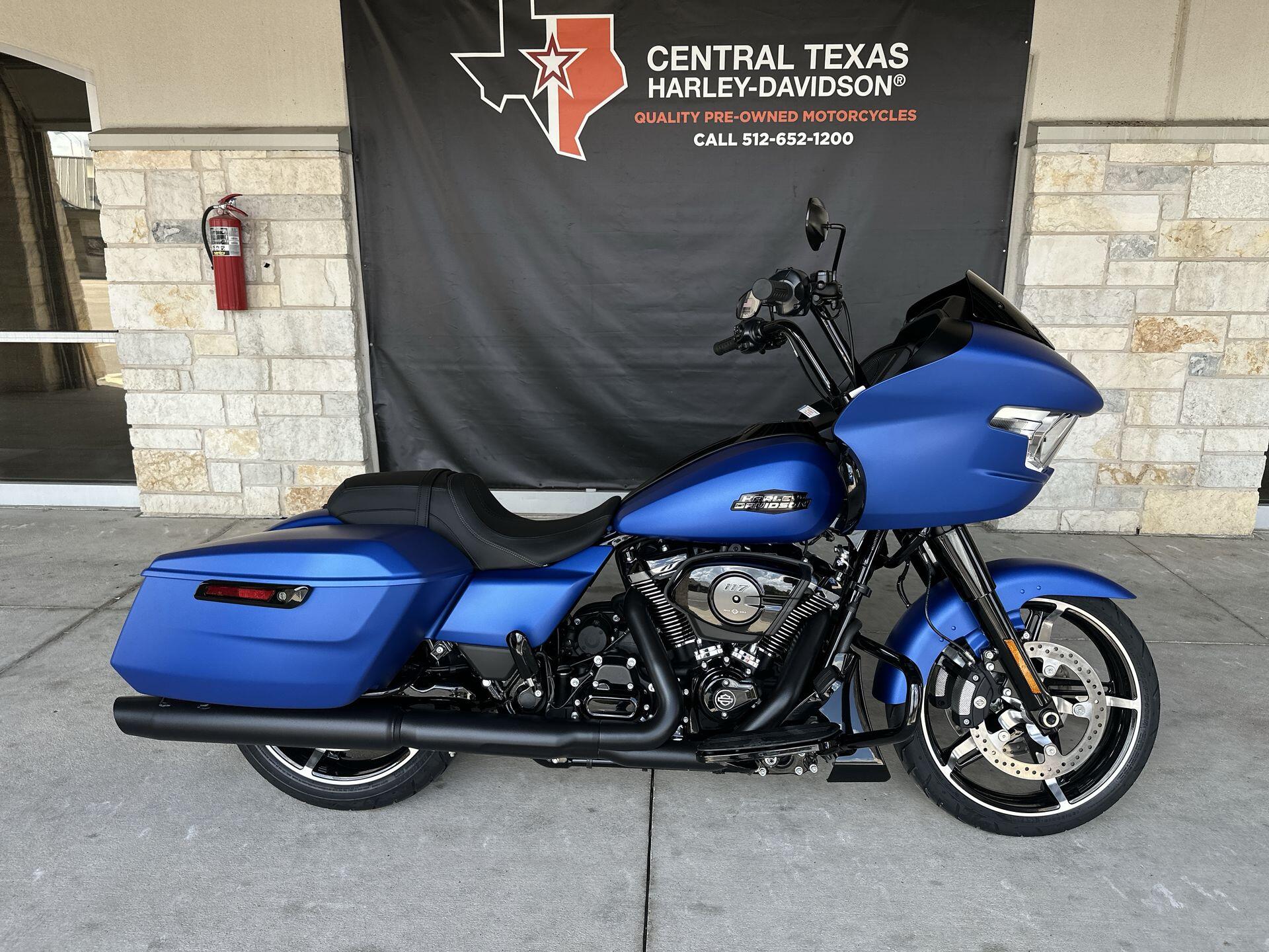2026 Harley-Davidson® Road Glide® FLTRX, photo 3
