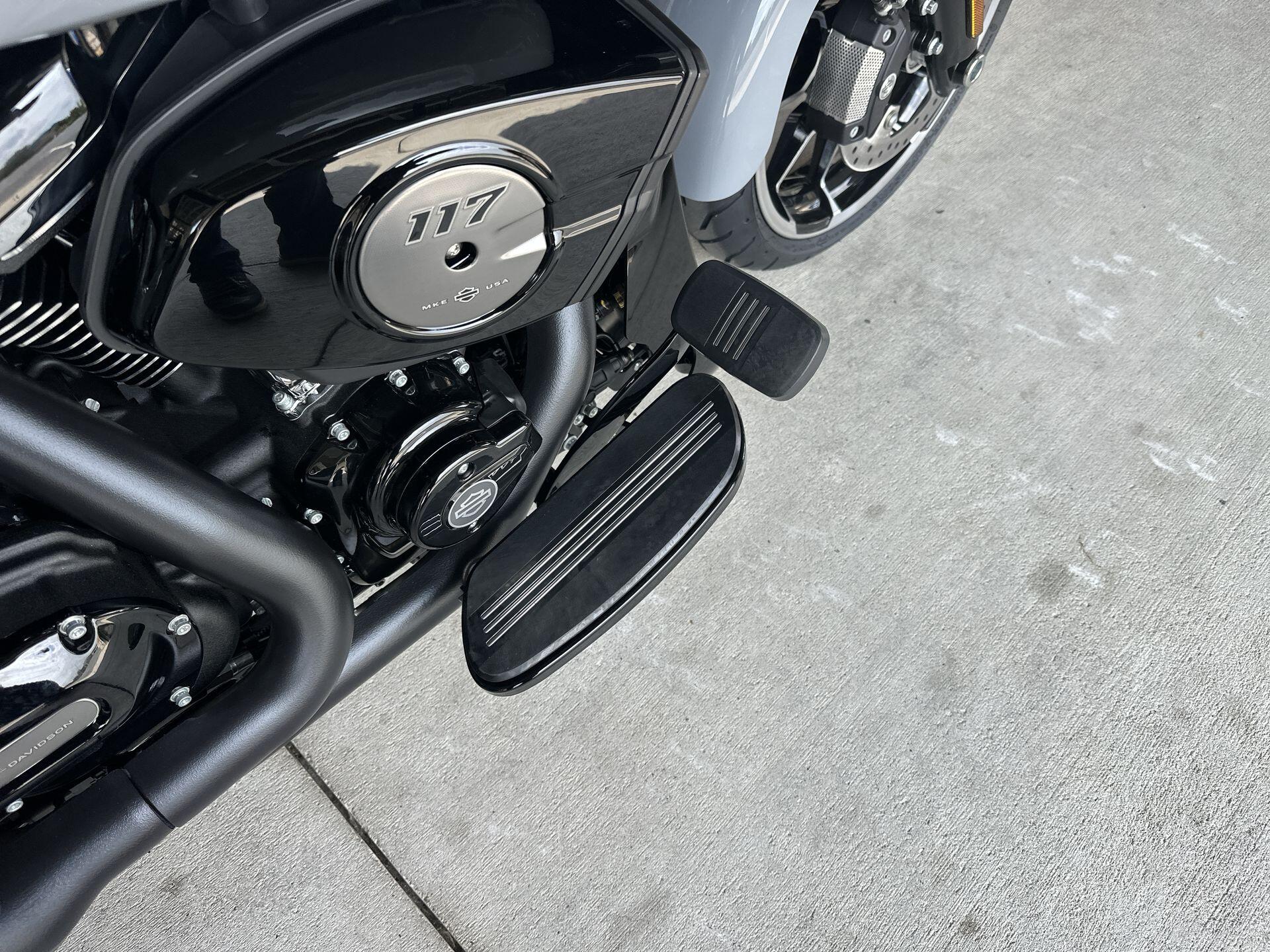 2026 Harley-Davidson® Road Glide 3 FLTRT, photo 17