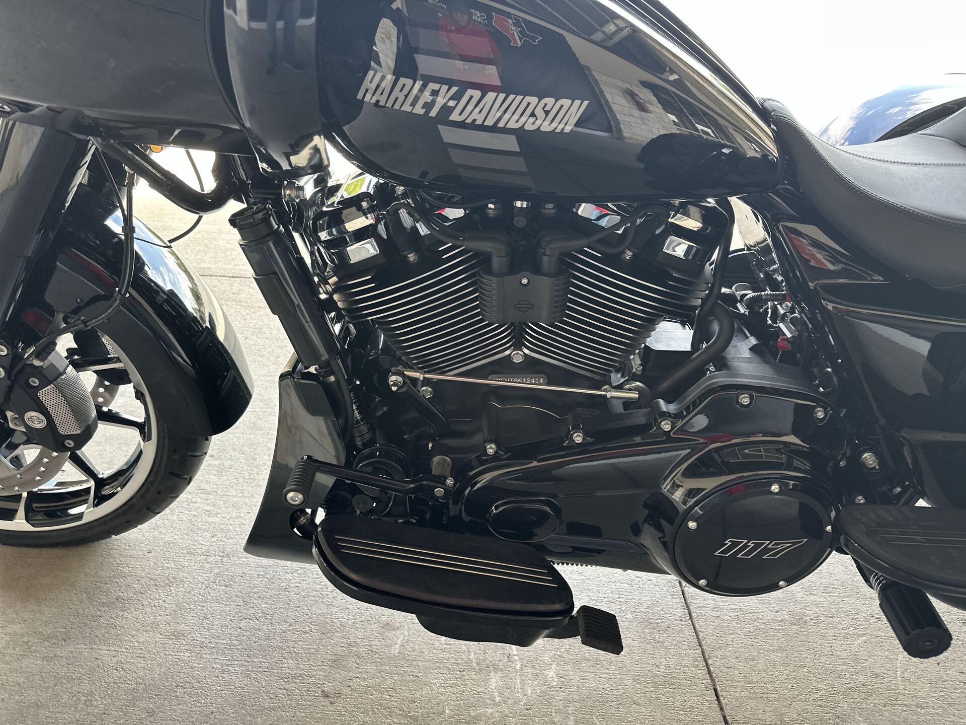 2026 Harley-Davidson® Road Glide 3 FLTRT, photo 13