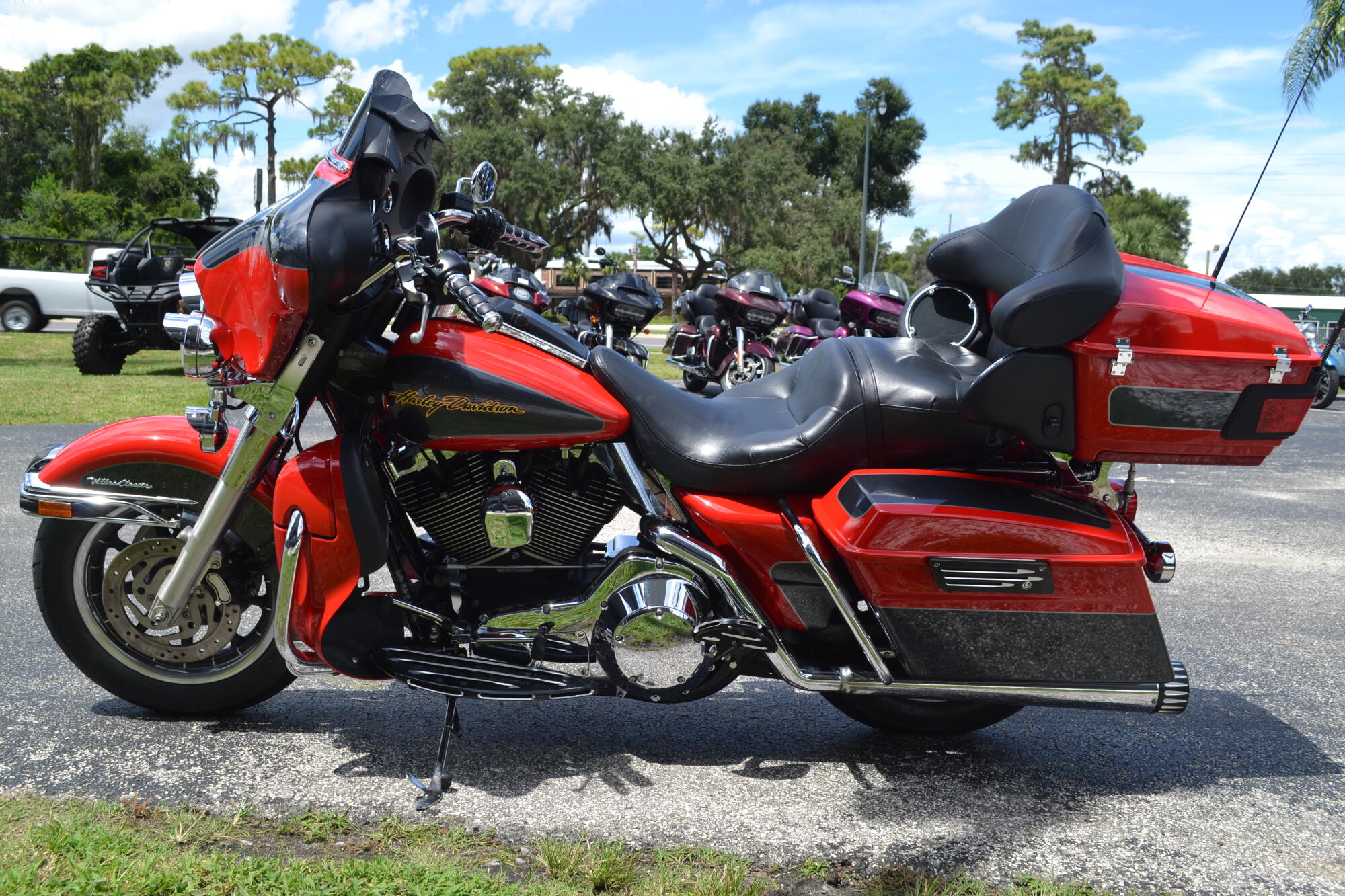 2006 Harley-Davidson® Electra Glide® Ultra Classic® - FLHTCU, photo 16