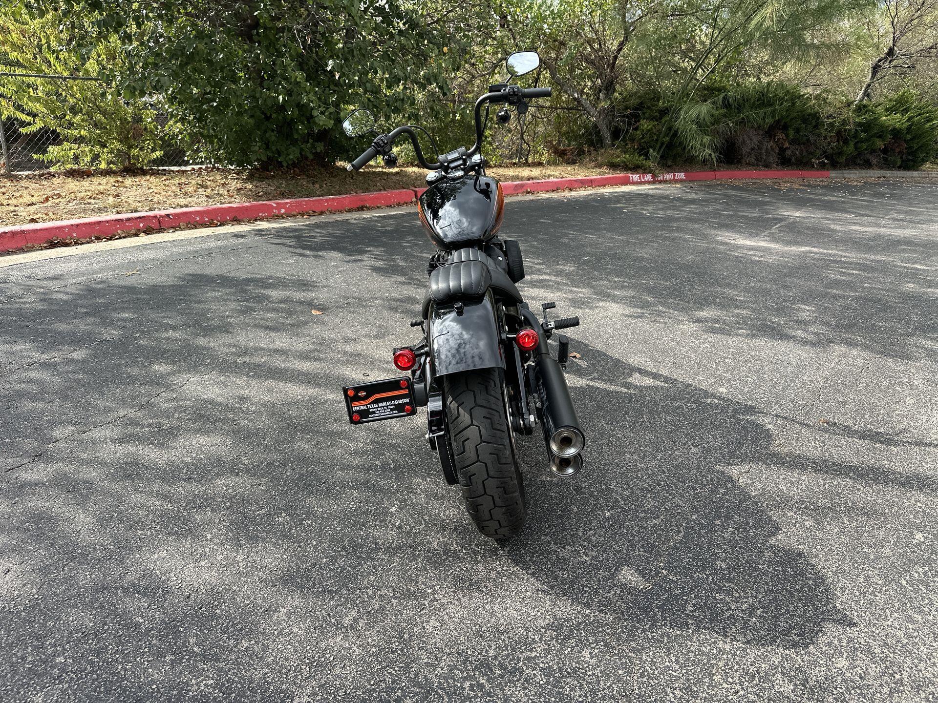 2023 Harley-Davidson® Street Bob® 114 FXBBS, photo 9