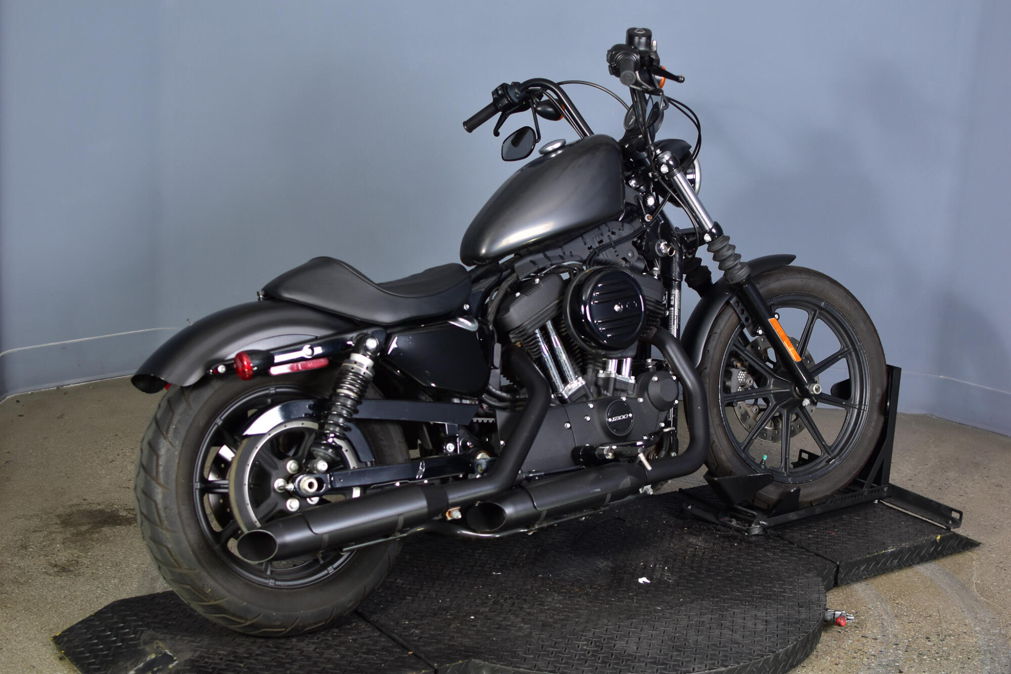 2019 Harley-Davidson® Iron 1200™ BLACK DENIM, photo 8