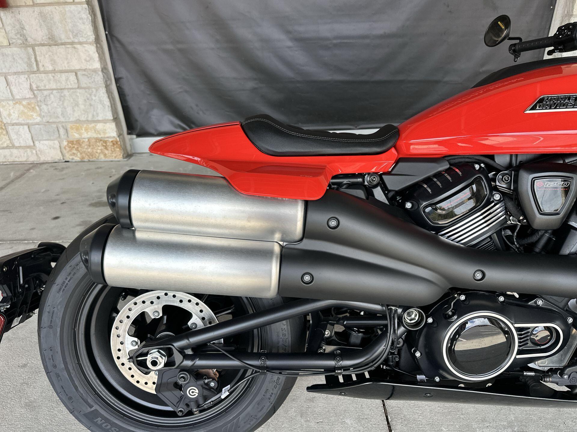 2026 Harley-Davidson® Sportster® S RH1250S, photo 16