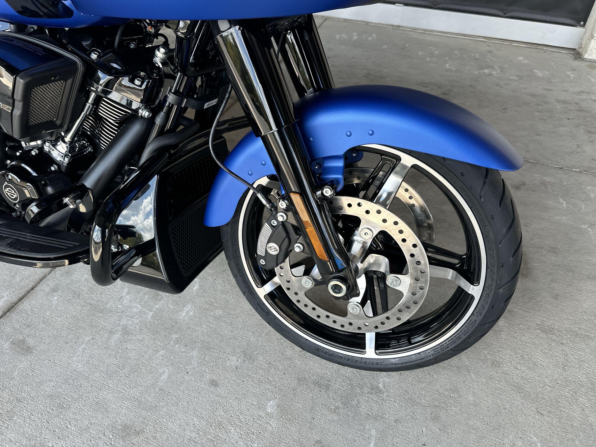 2026 Harley-Davidson® Road Glide® FLTRX, photo 12
