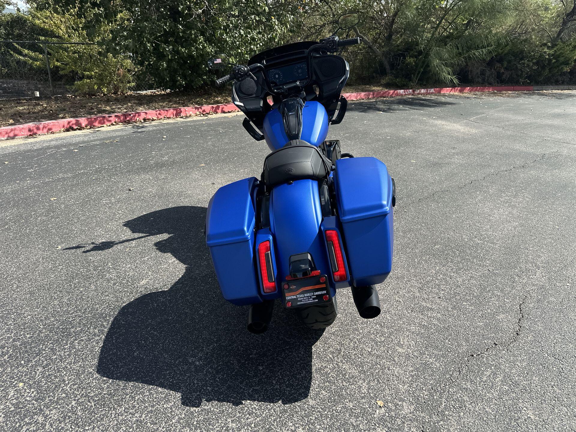 2026 Harley-Davidson® Road Glide® FLTRX, photo 9