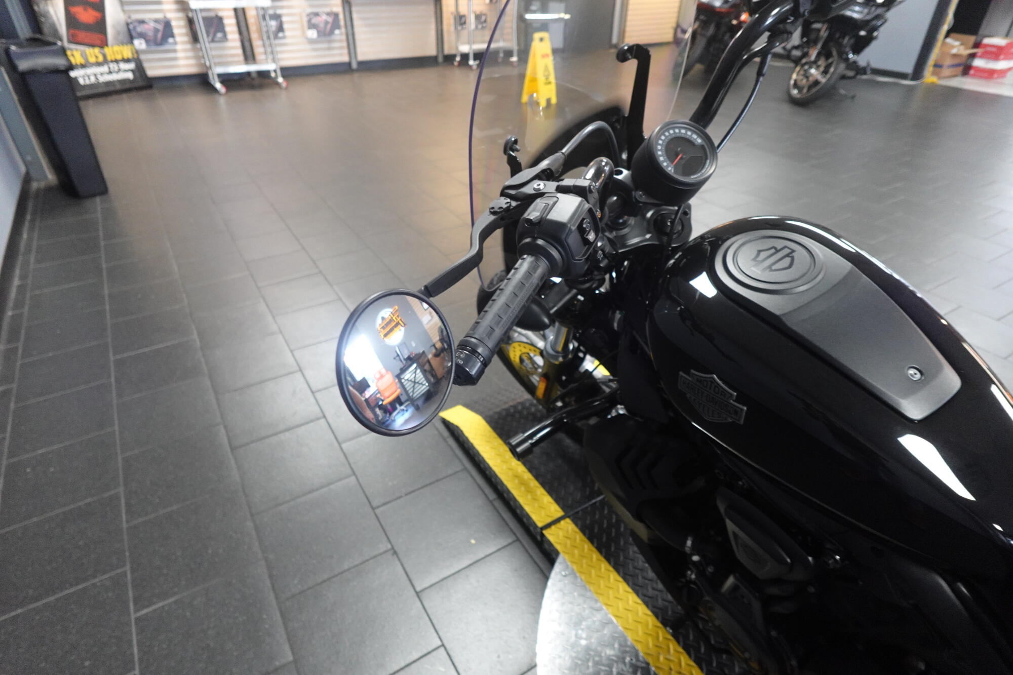 2025 Harley-Davidson® Nightster® RH975, photo 14