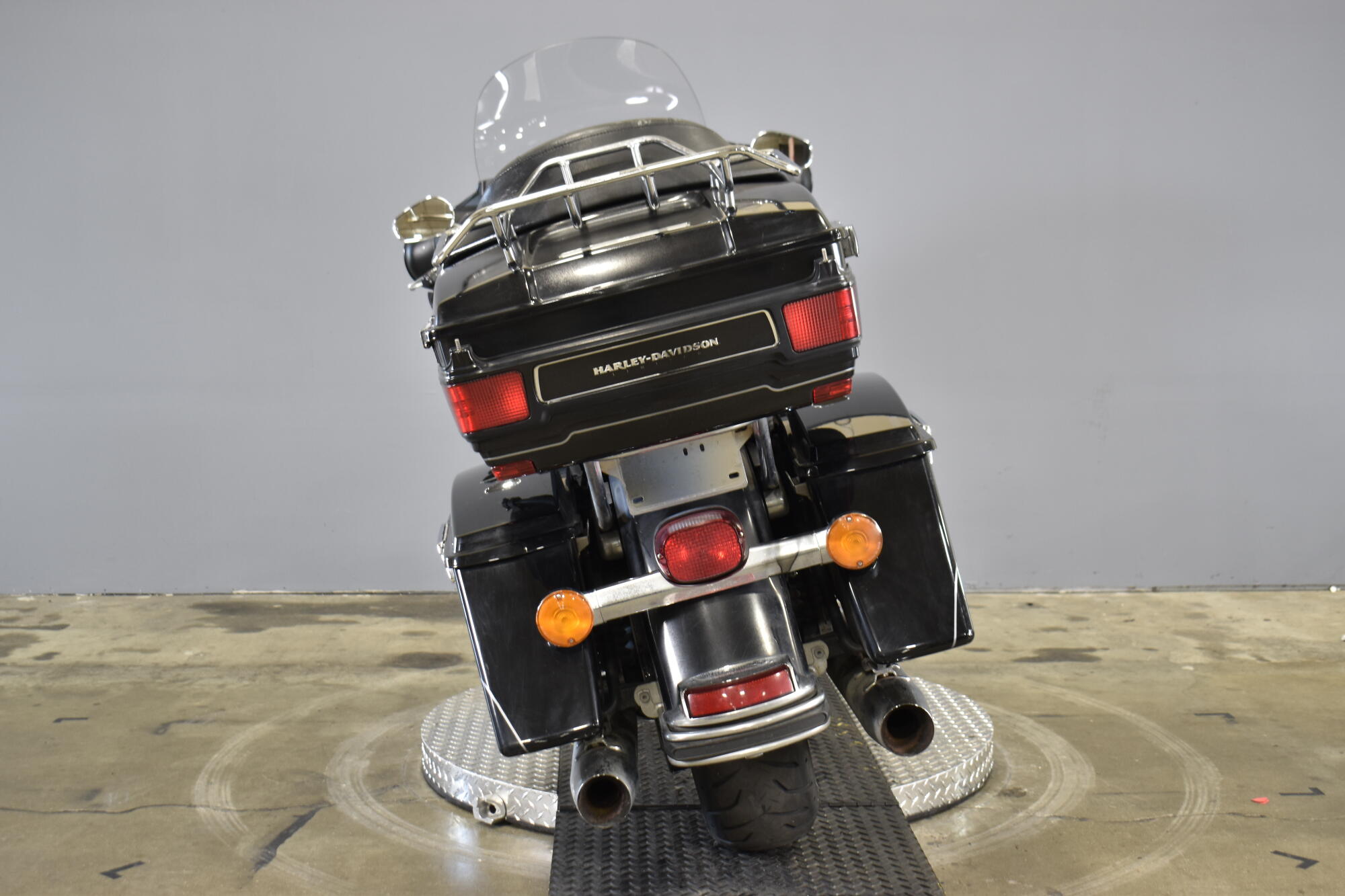 2013 Harley-Davidson® Electra Glide® Ultra Limited Black, photo 7
