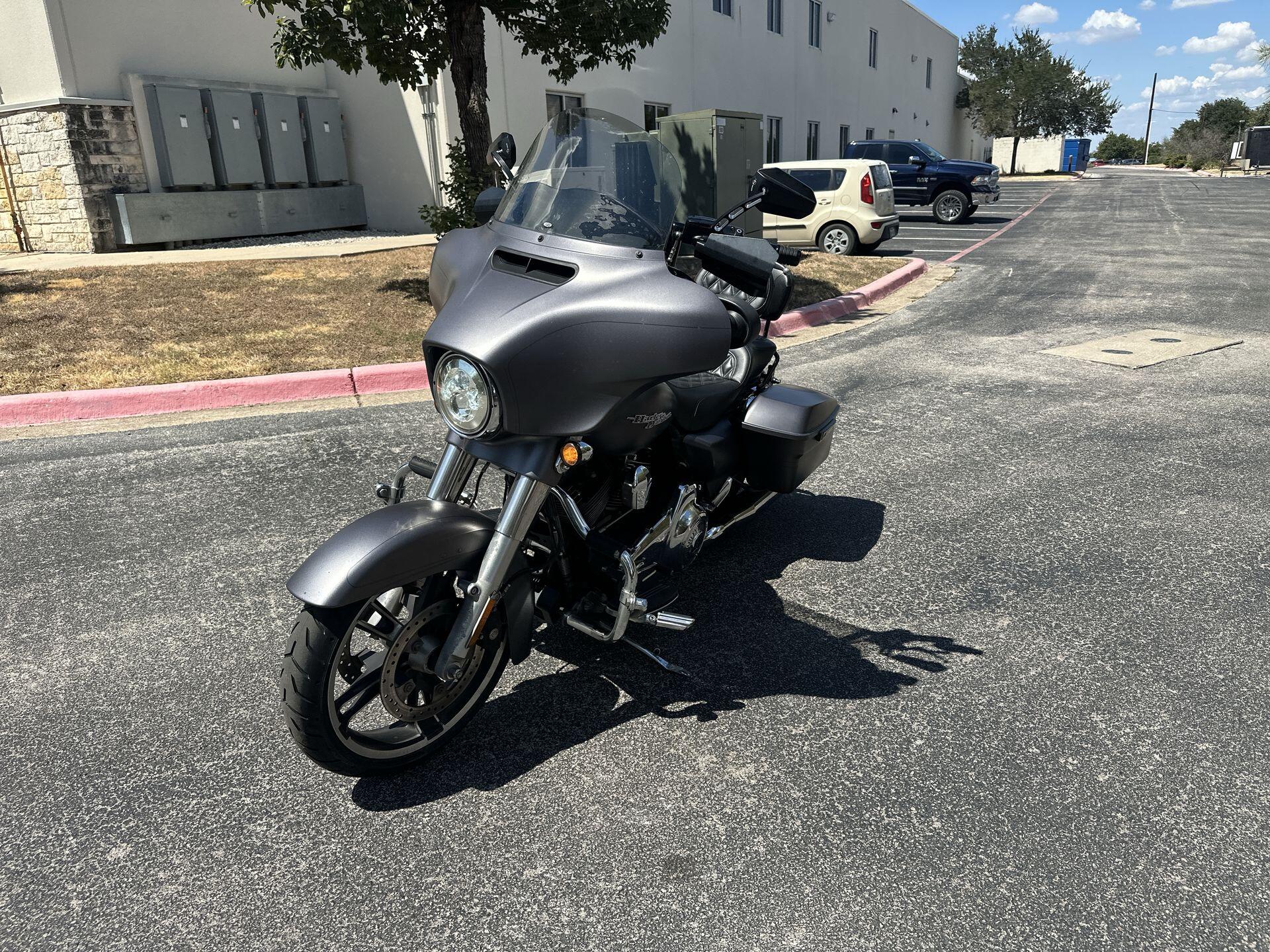 2016 Harley-Davidson® Street Glide® Special FLHXS, photo 7