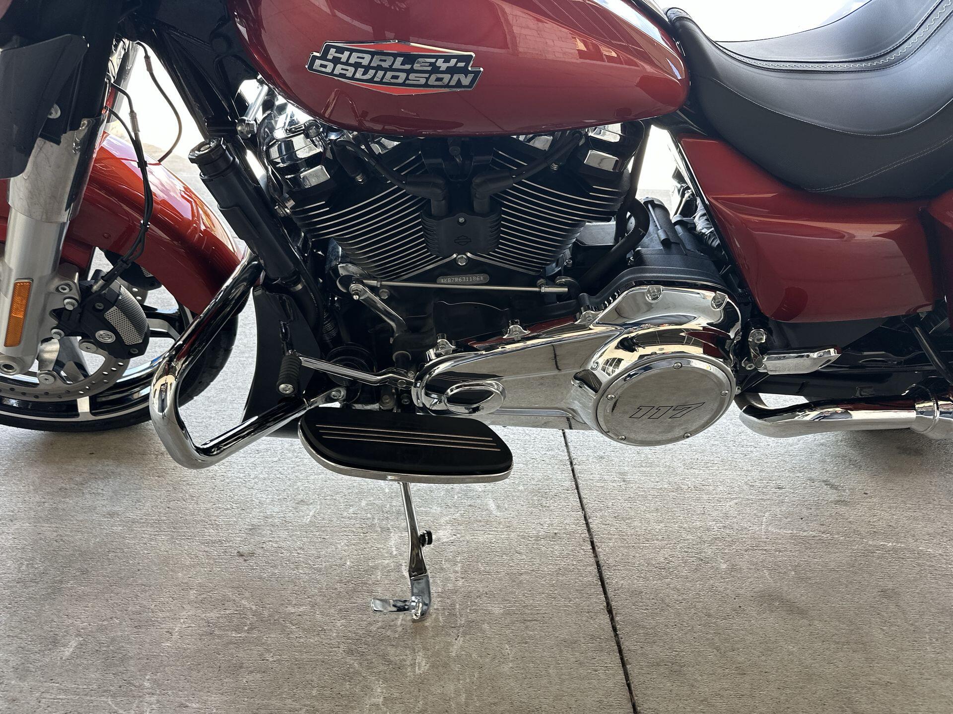 2024 Harley-Davidson® Street Glide® FLHX, photo 13